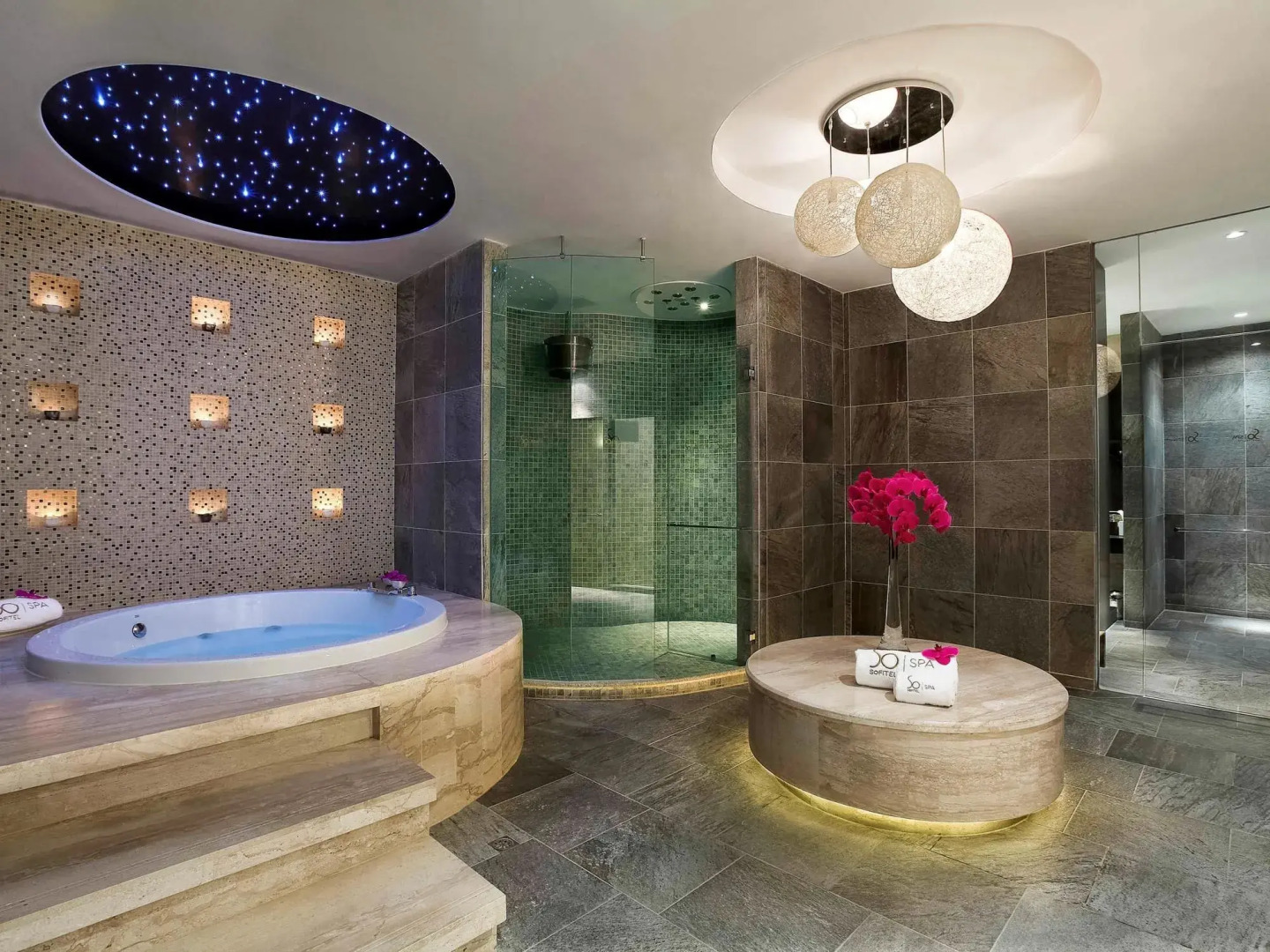 Sofitel Macau At Ponte 16