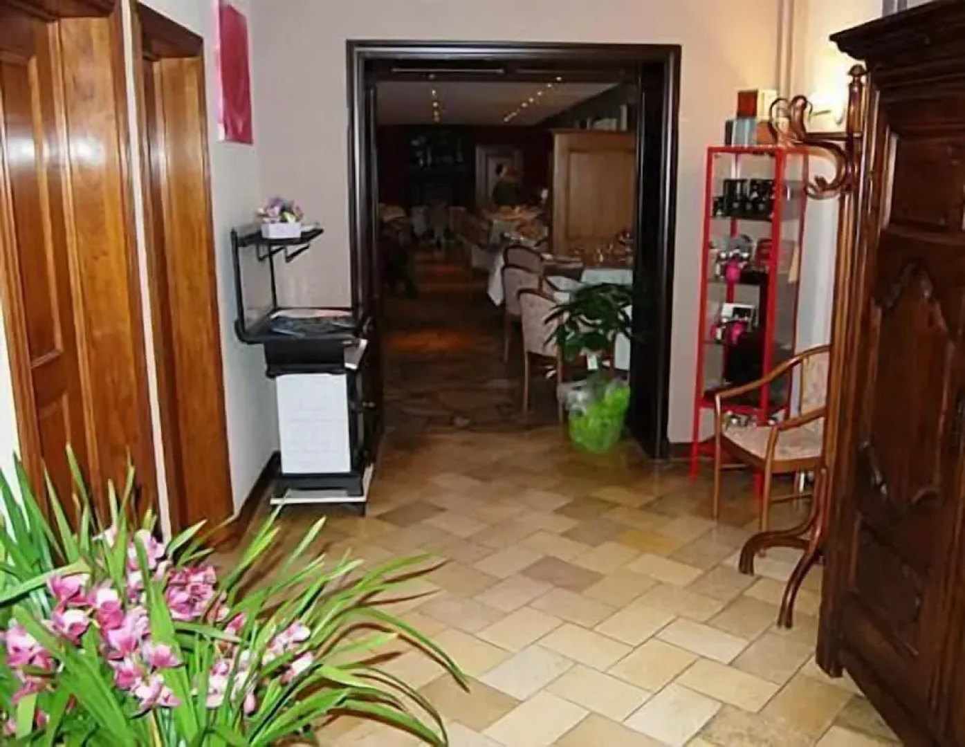 Hostellerie La Villa Des Roses