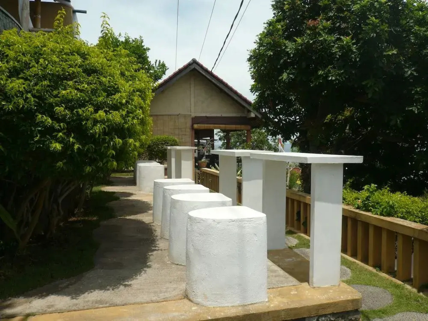 Lucky Paradise Bungalows on The Beach