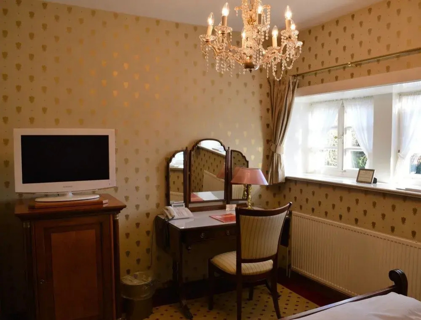 Meinsbur Boutique Hotel