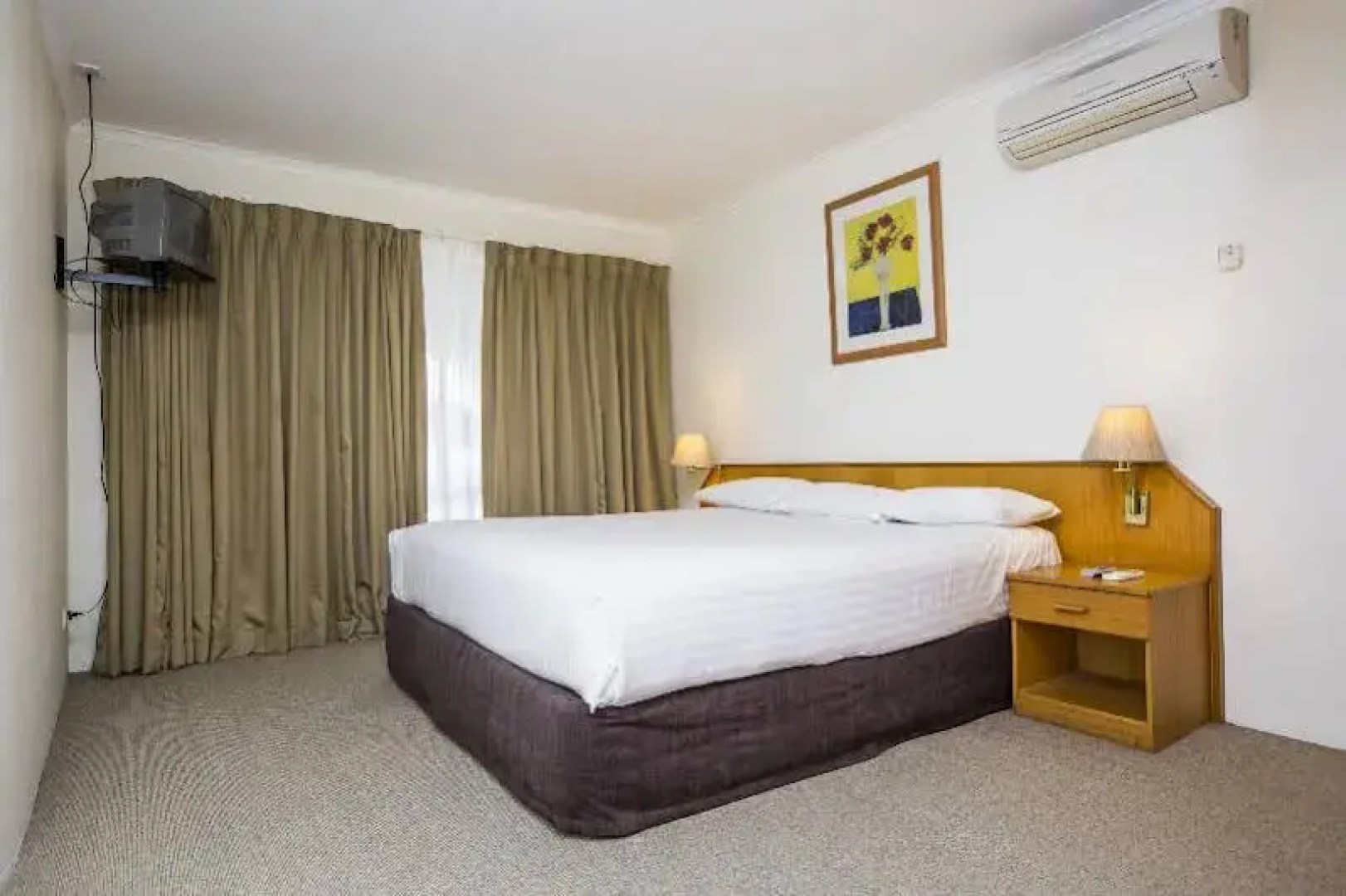 ibis Styles Canberra Eaglehawk Hotel