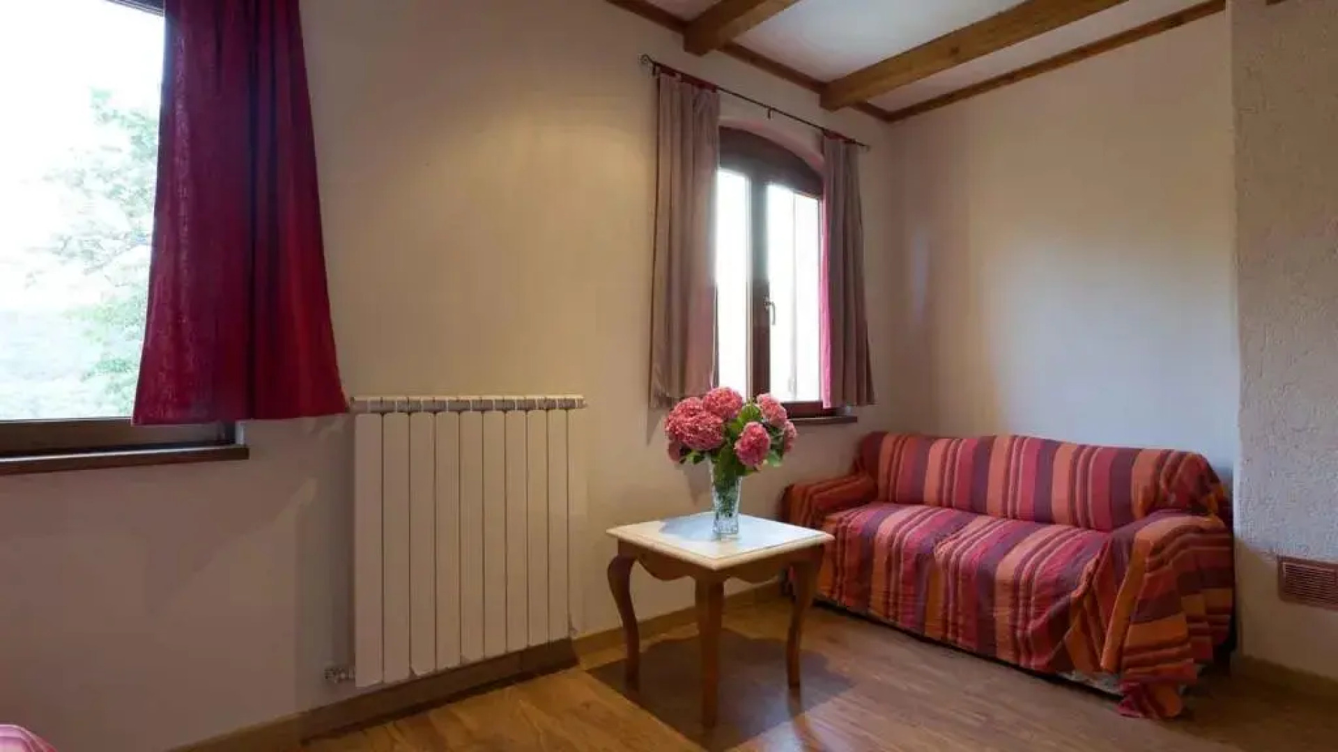 VILLA ARBEIO 8&6, Emma Villas