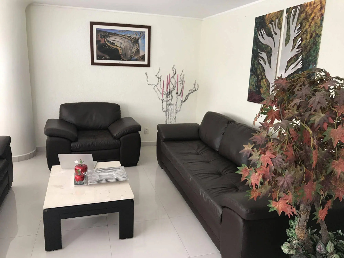 Shakespeare Apartment