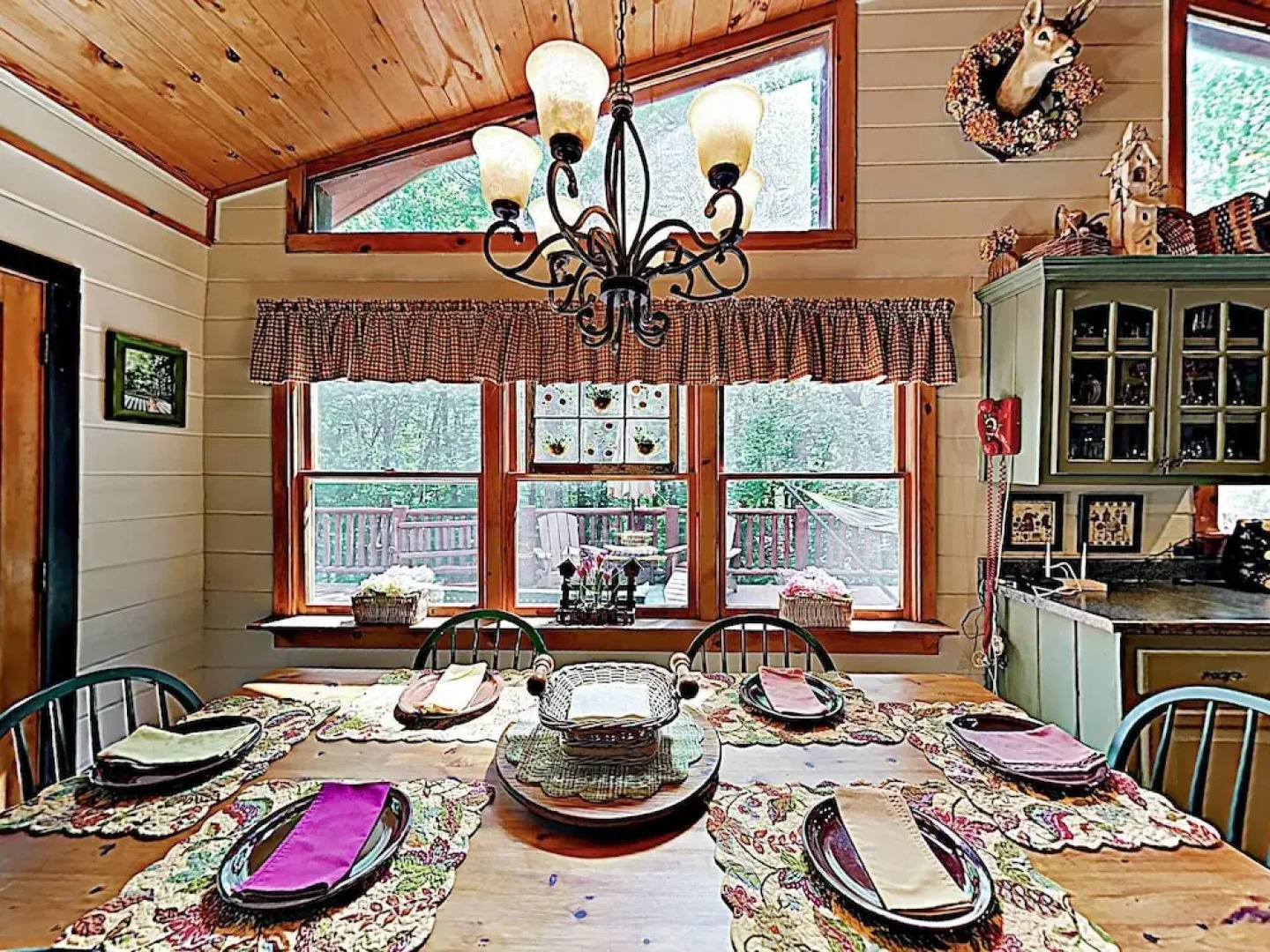 New Listing! Mountain Laurel Lodge W/ Hot Tub 5 Bedroom Home