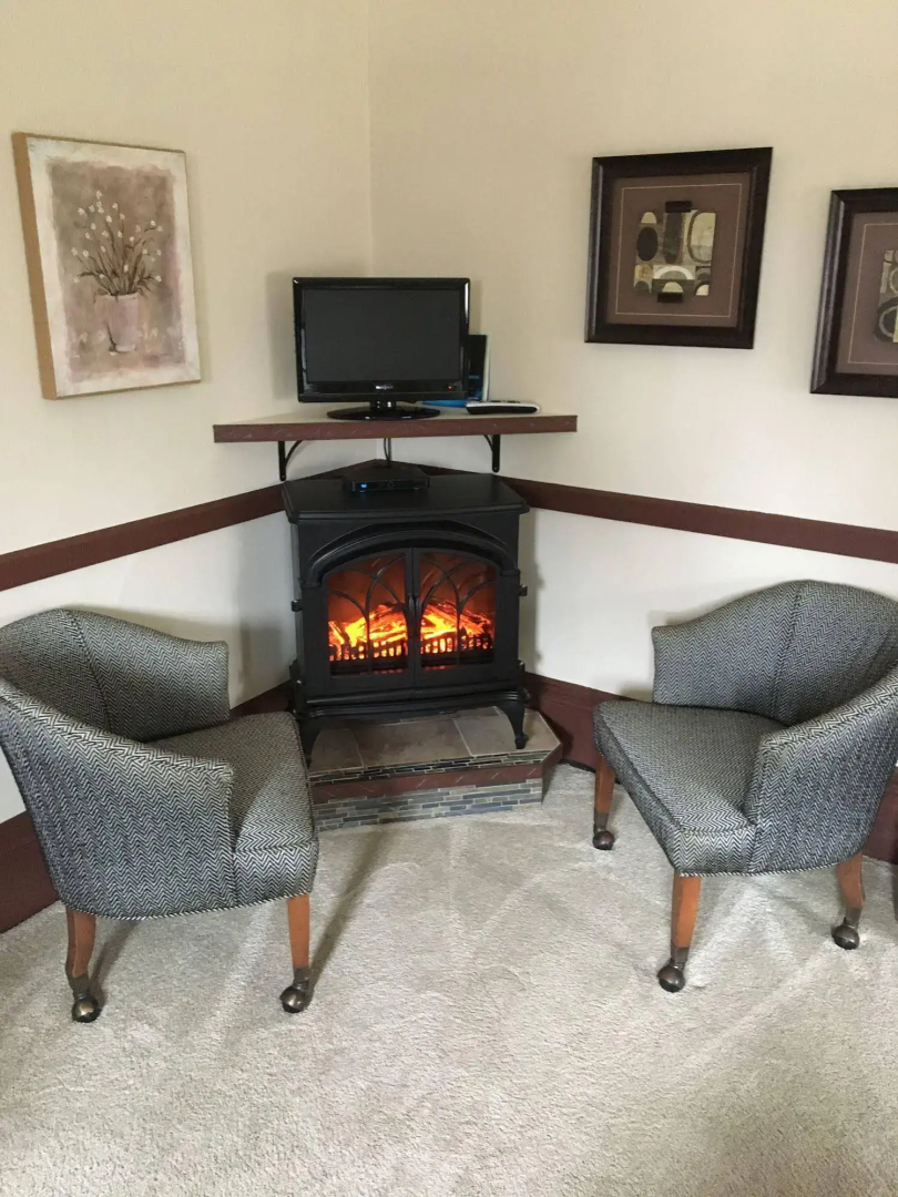 White Swan Inn Bed & Breakfast