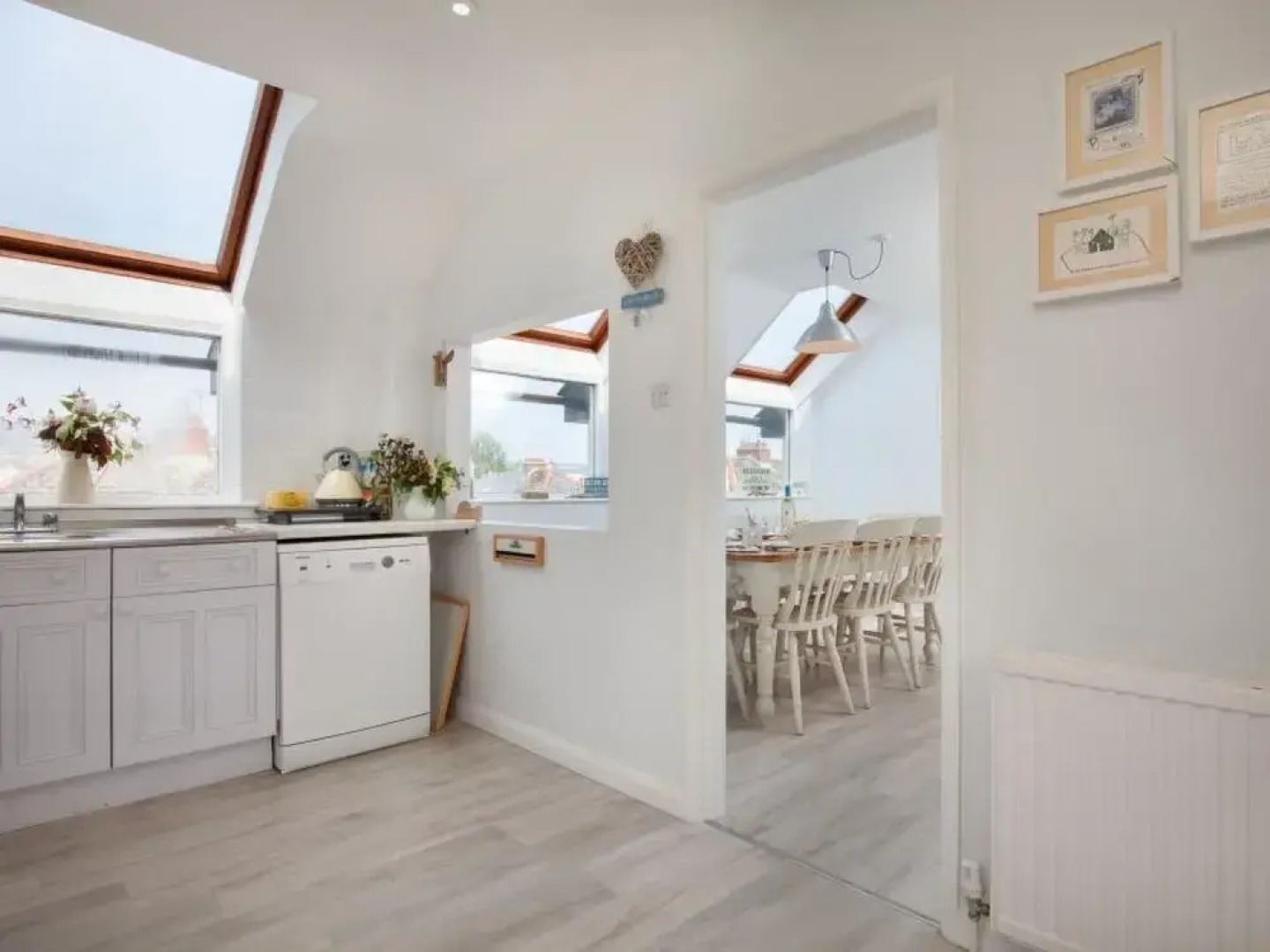 Driftwood Shaldon in Shaldon