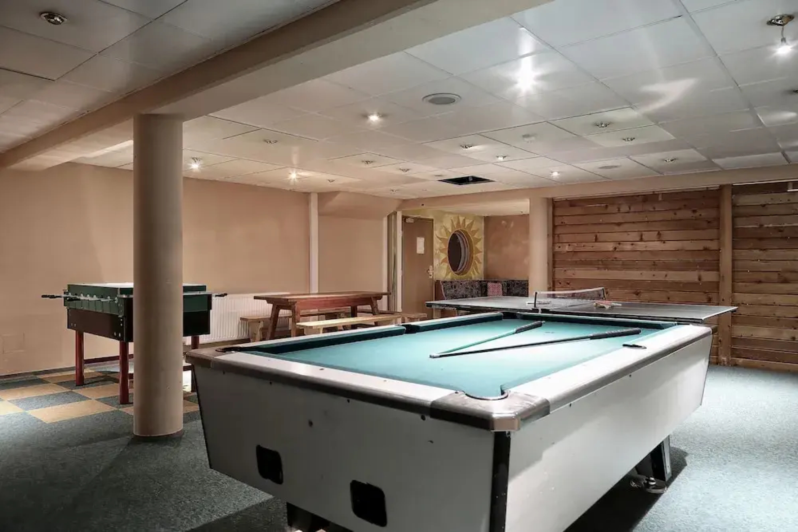Montana Aparthotel