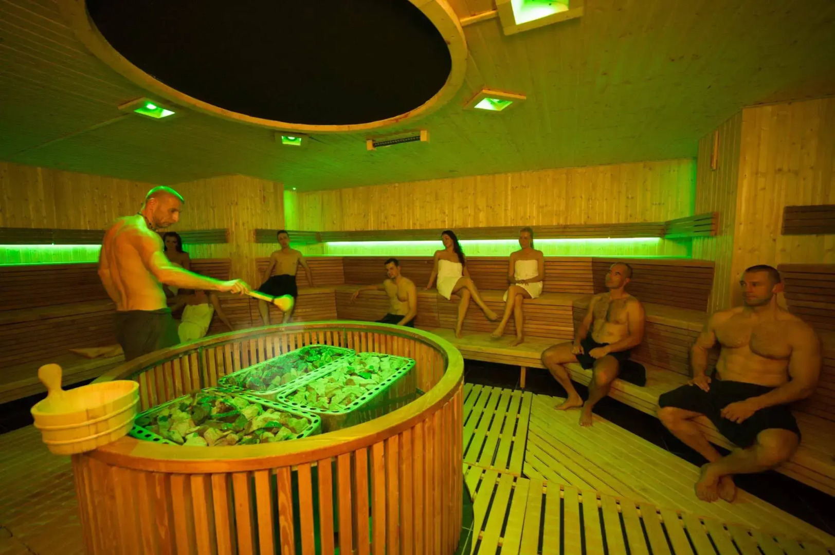 Hotel AquaCity Seasons