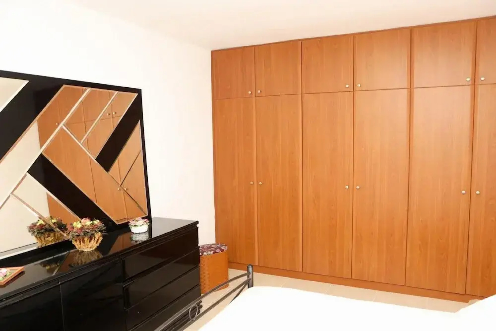 Nikolaou Apartments Upper Floor