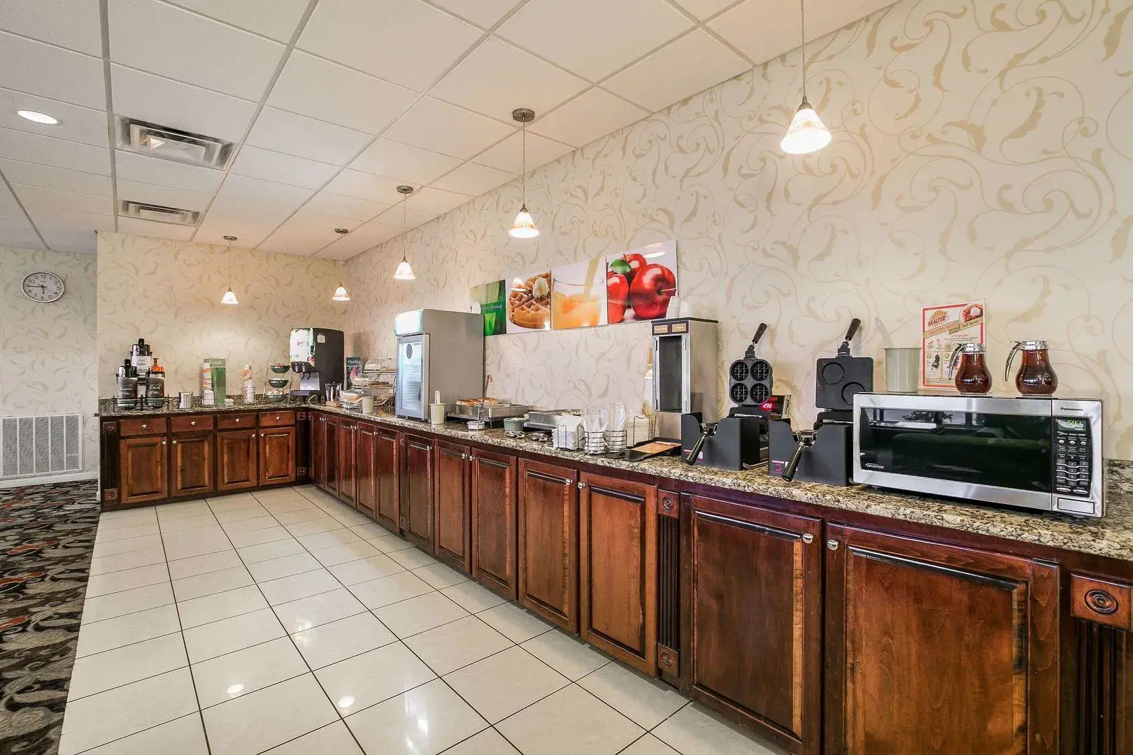 Quality Inn & Suites near Lake Eufaula