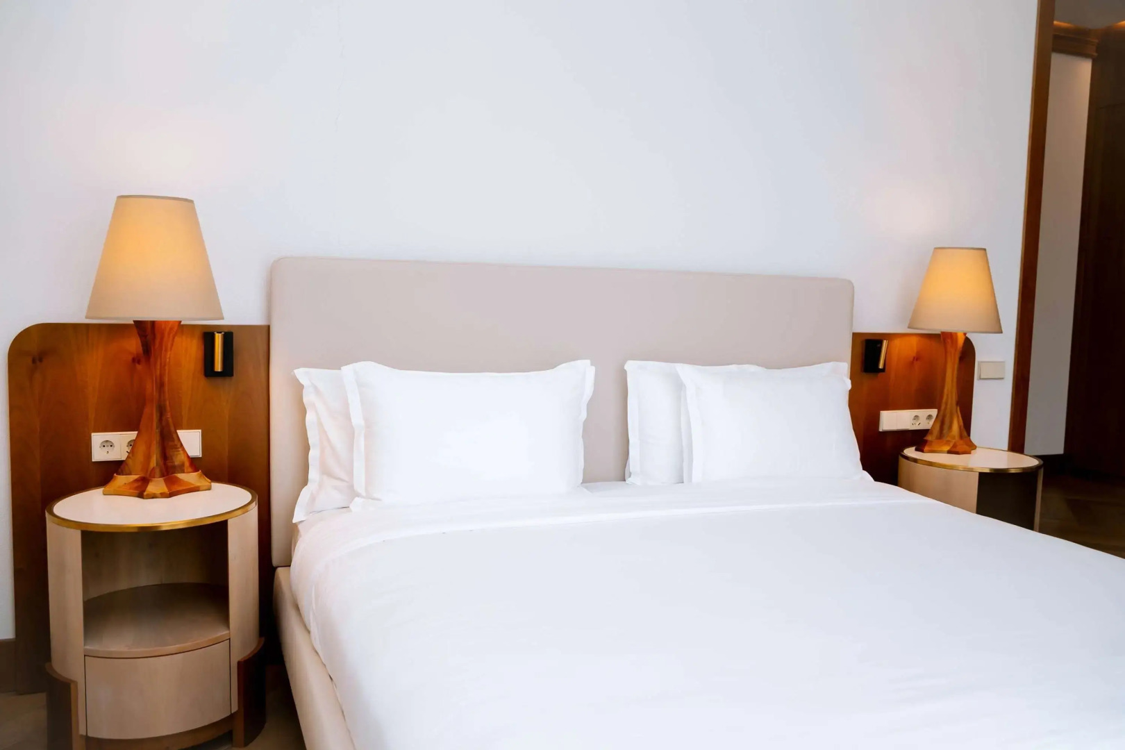 Wyndham Residences Aqkol