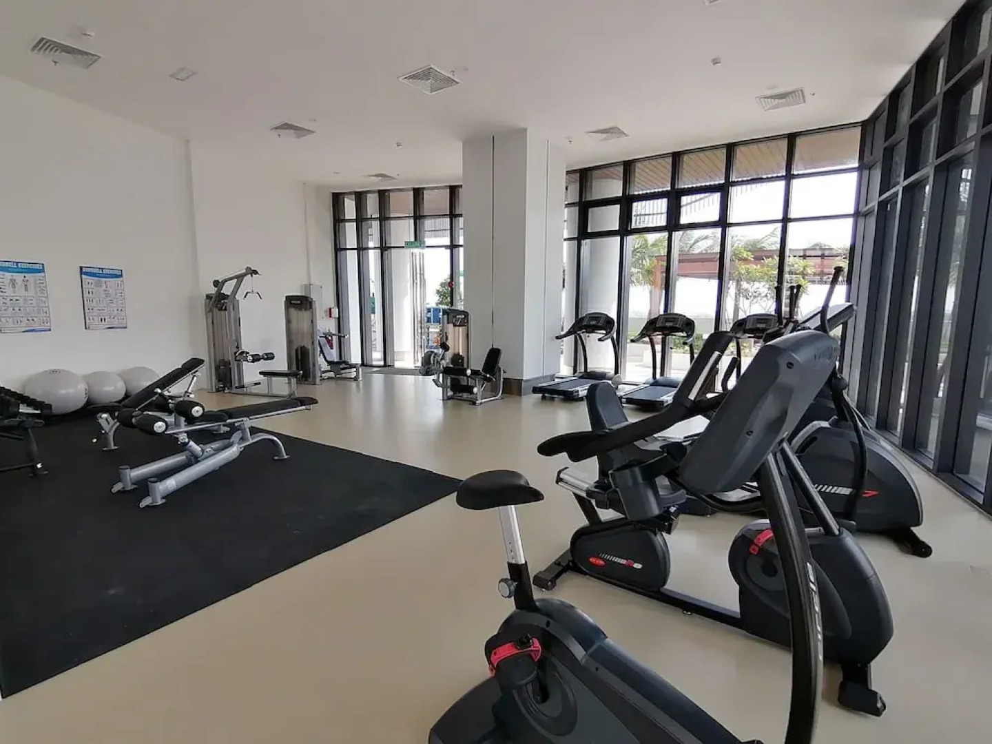 Almas Suites Puteri Harbour Hello Kitty