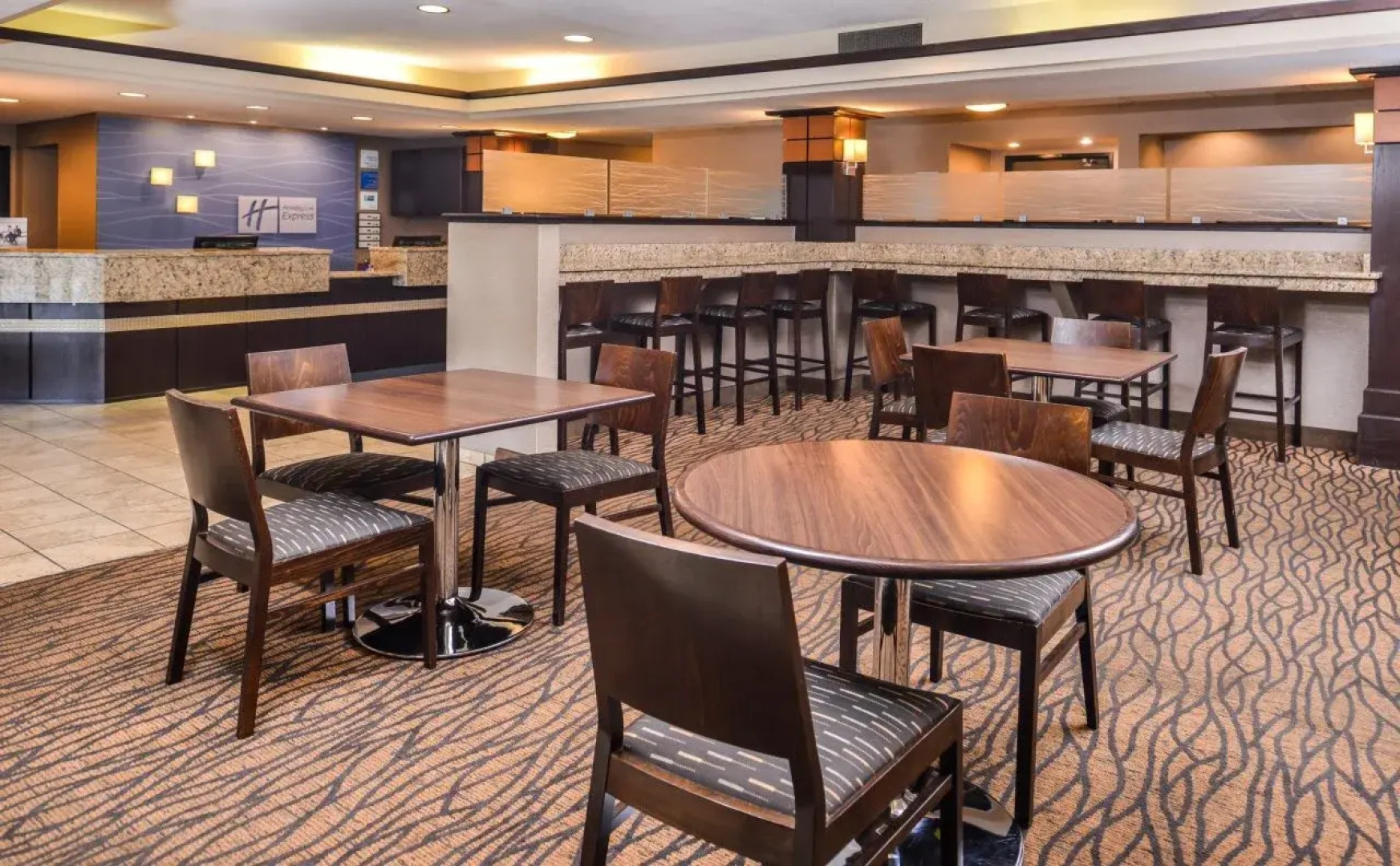 Holiday Inn Express & Suites Topeka West I-70 Wanamaker by IHG