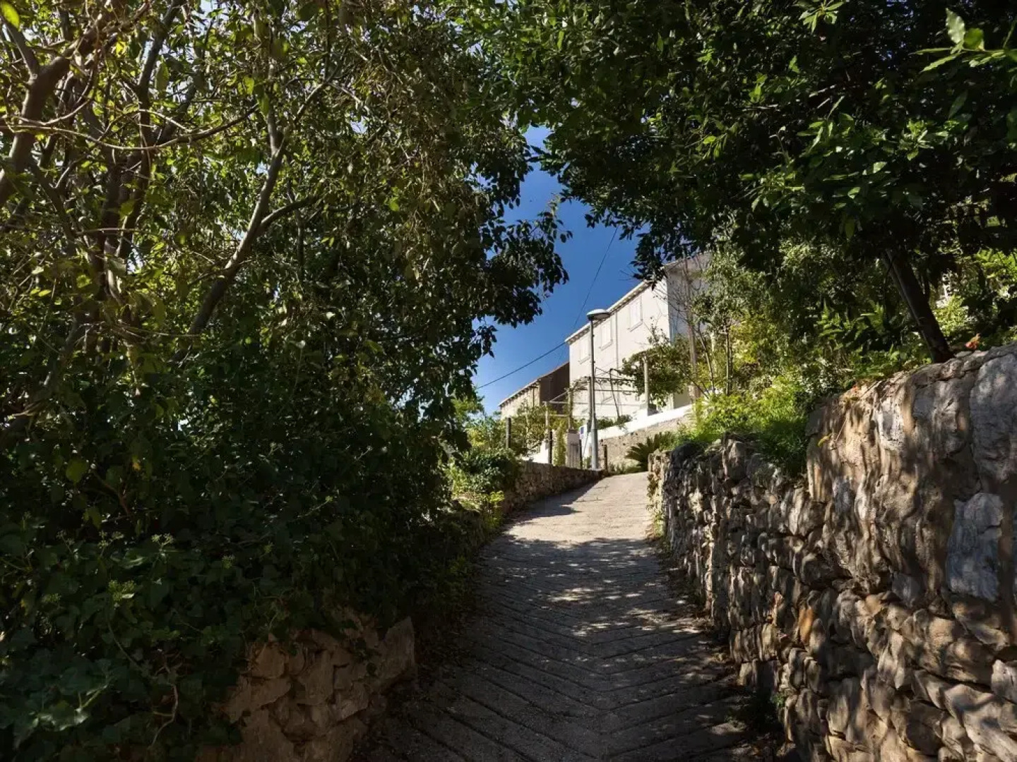 Restful Villa in Dalmatia With Garden