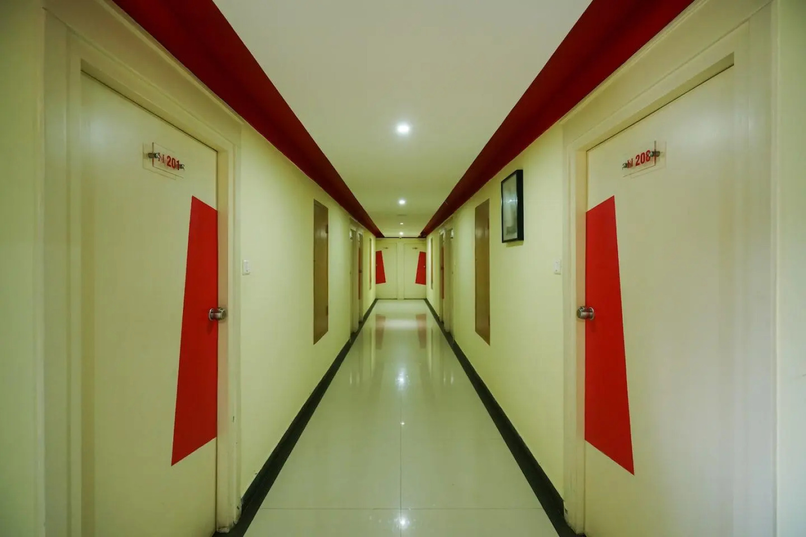 Capital O 1684 Hotel Malabar Inn