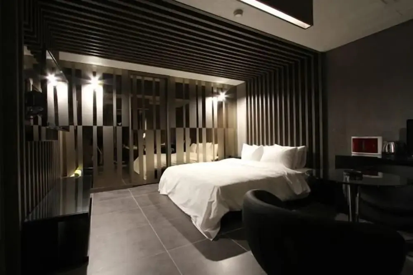 Valentine Hotel