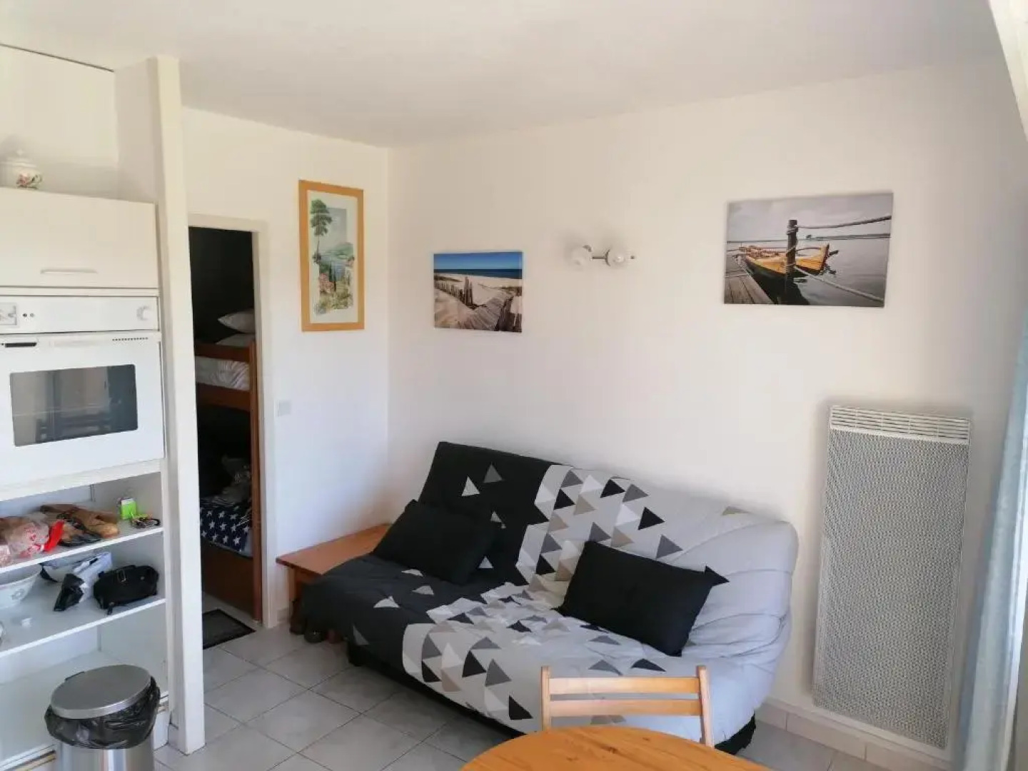 Appartement T2 cabine, capacité 4 personnes, à 600 m de la plage