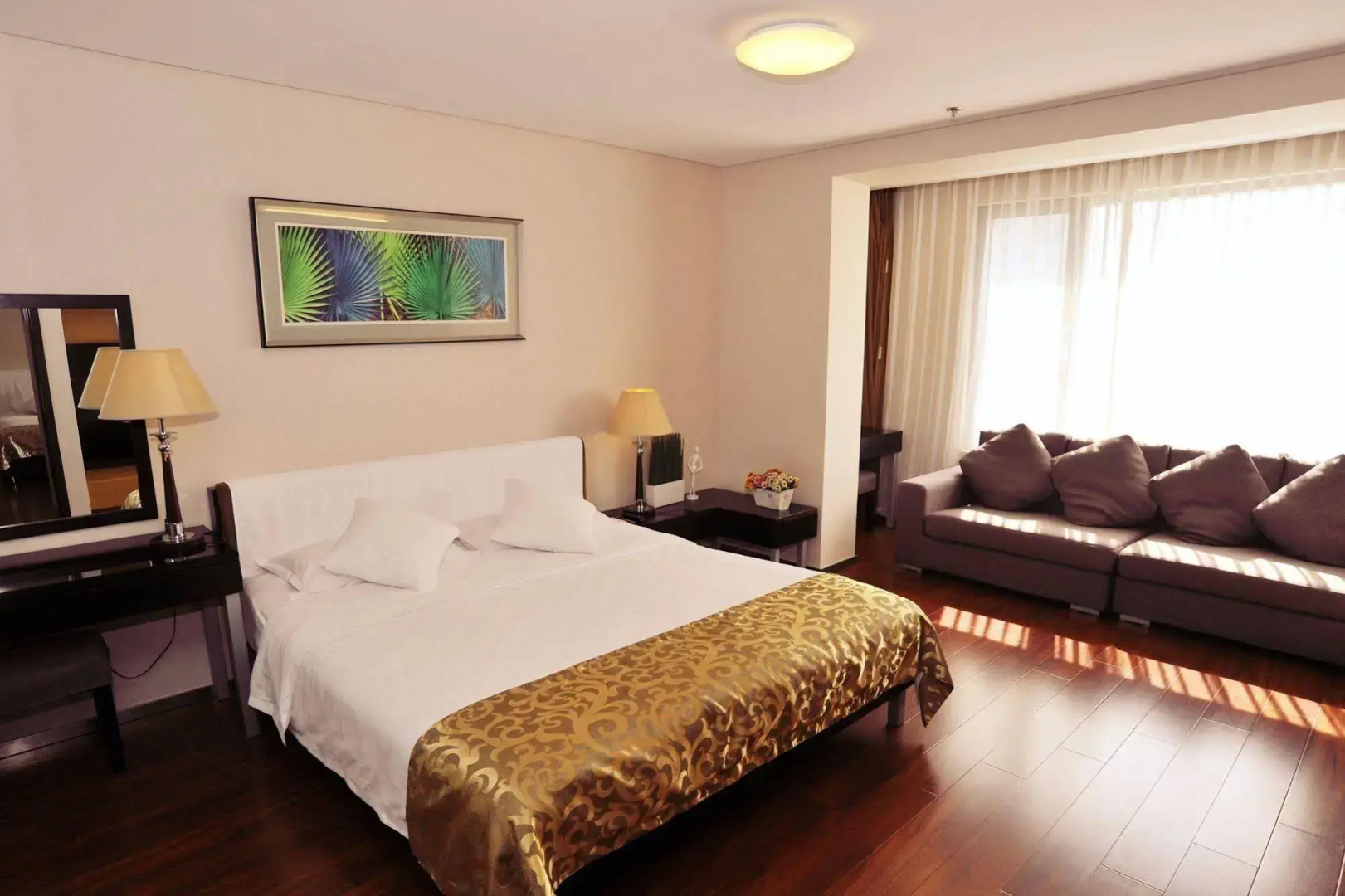 Qingdao Housing International Hotel
