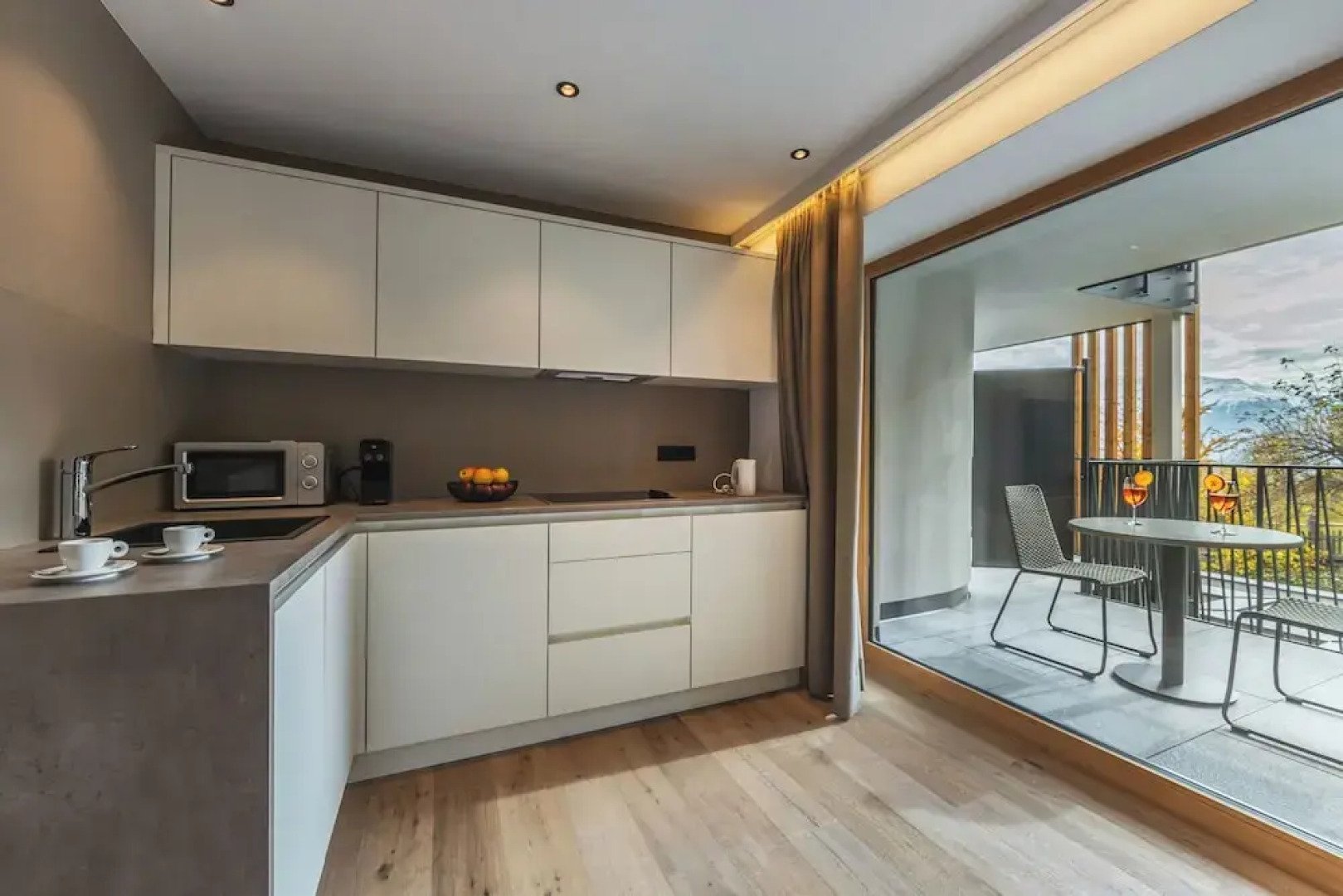 Maraias Luxury Suites & Apartments