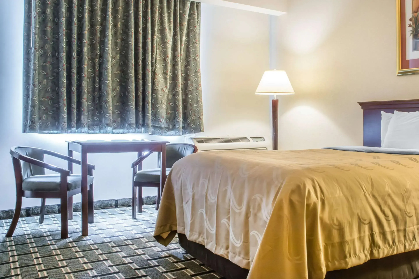 Quality Inn & Suites Palm Island Indoor Waterpark