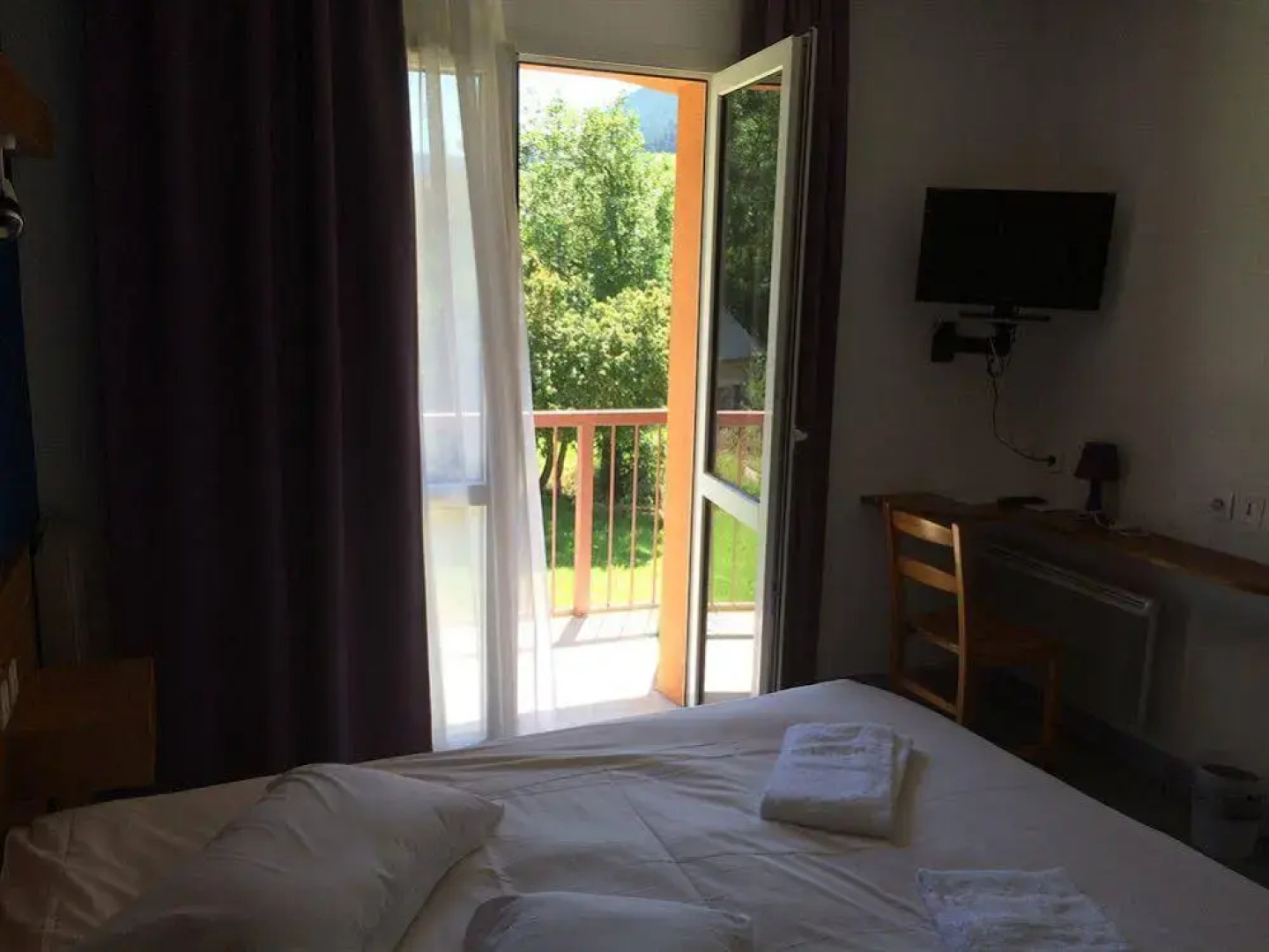 Hôtel Restaurant Les 2 Vallées