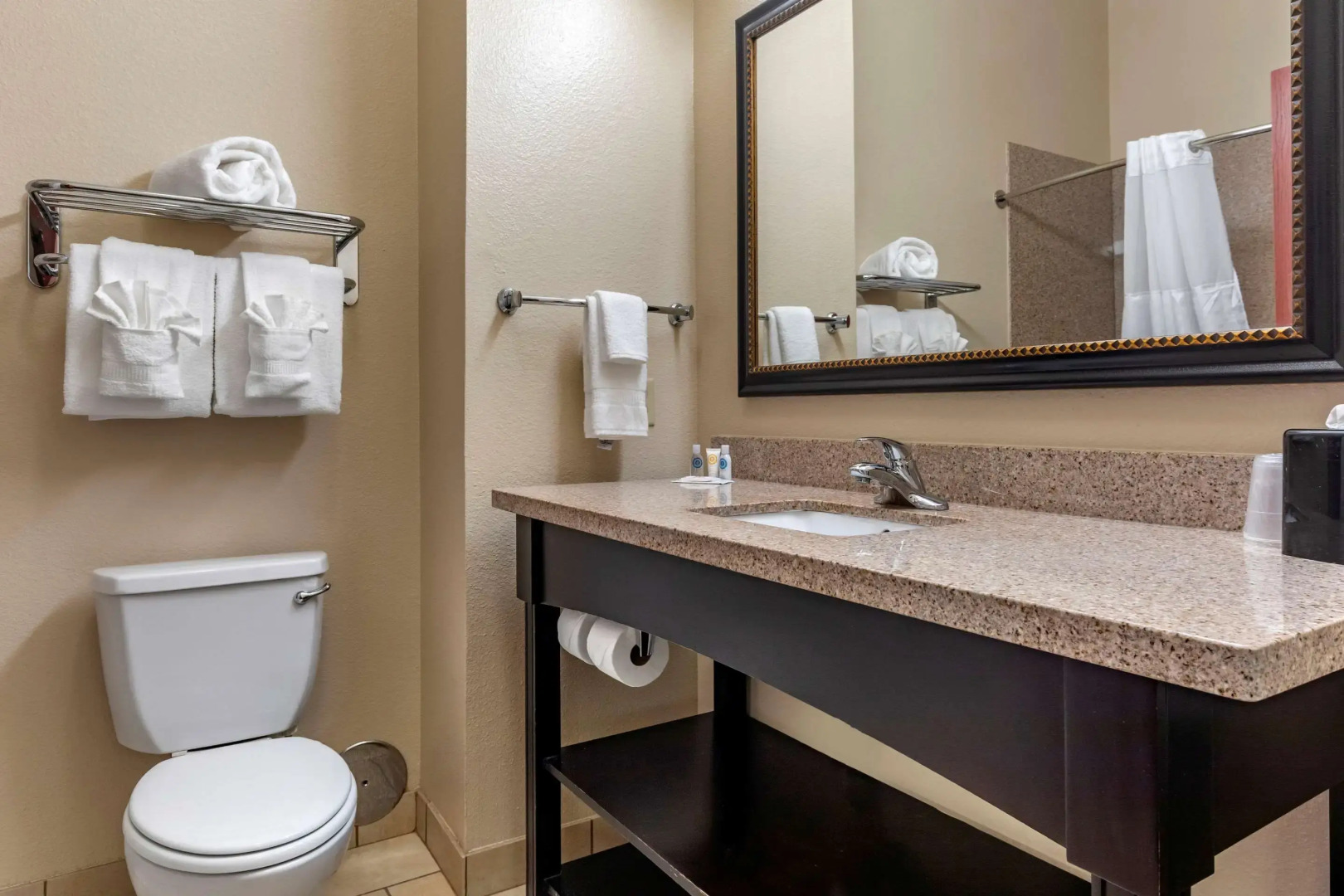 Comfort Inn & Suites Paris