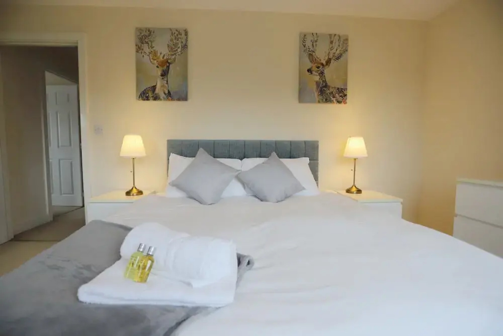 Easy Travel Luxury NEC Airport