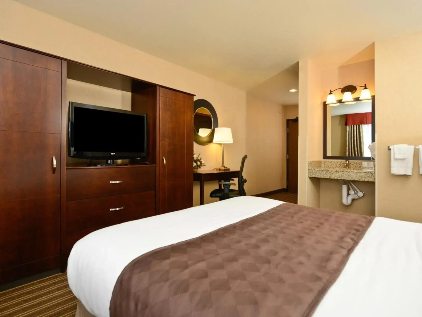 Yellowstone Westgate Hotel