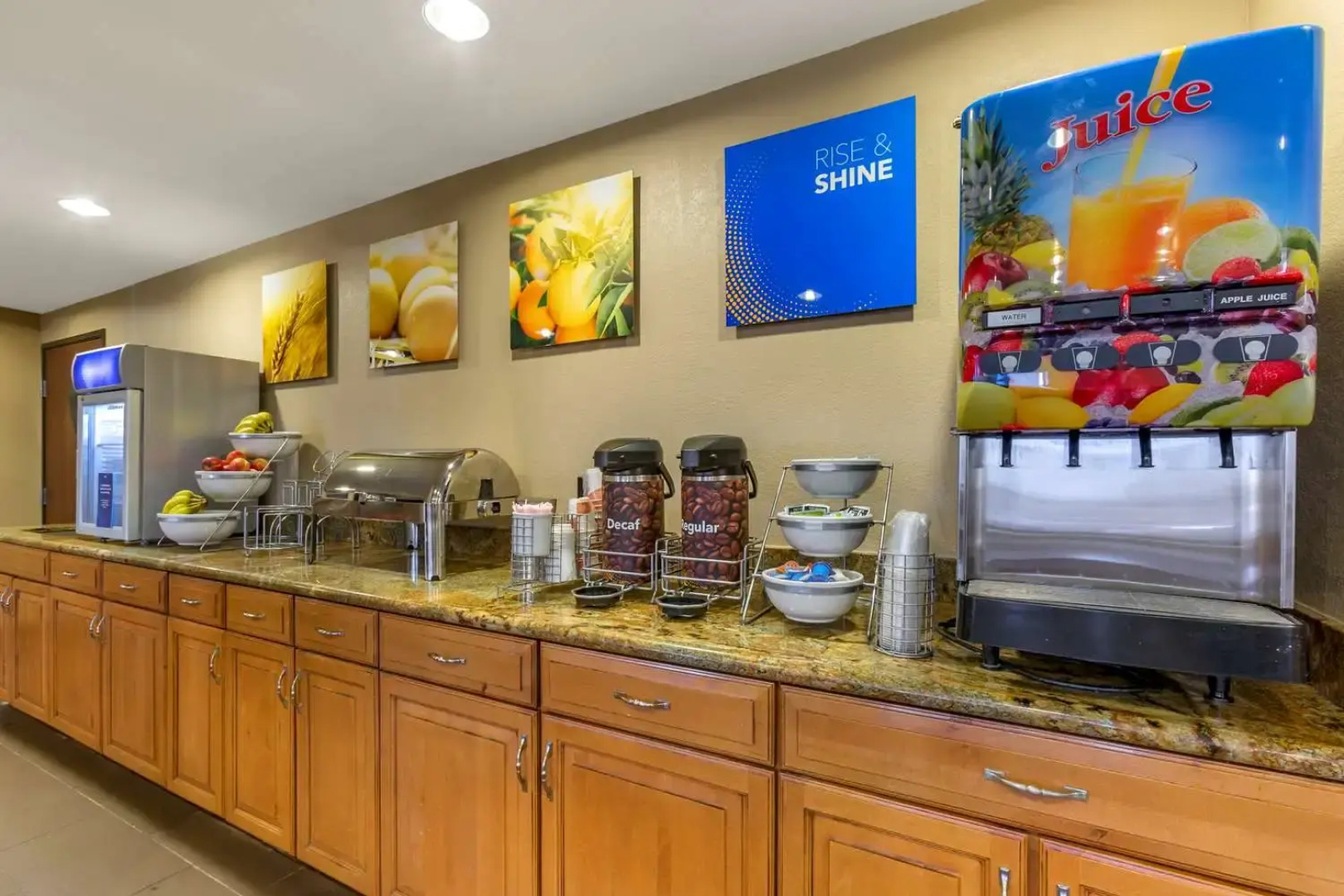 Comfort Inn & Suites Phoenix North / Deer Valley