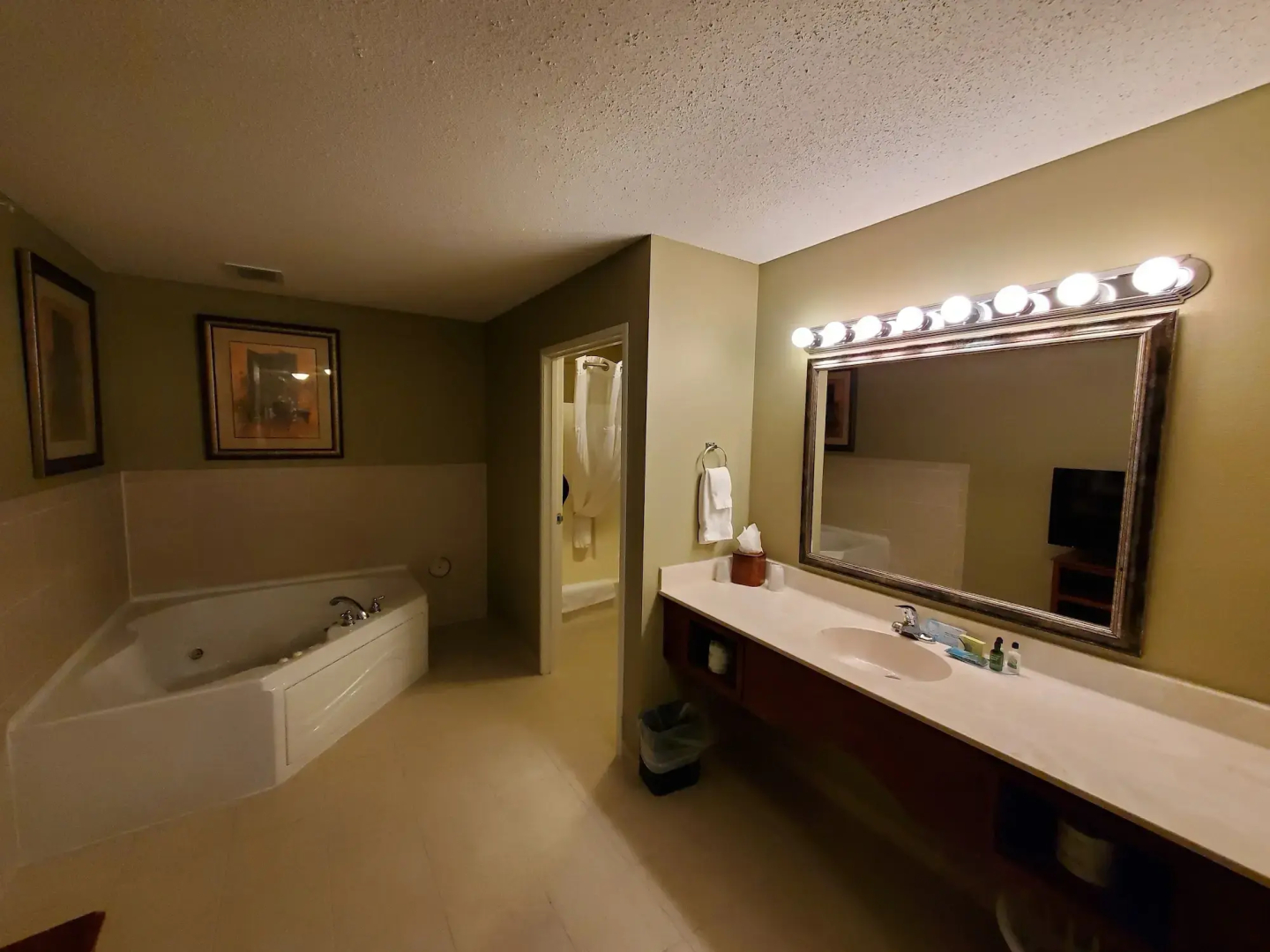 GrandStay Hotel and Conference