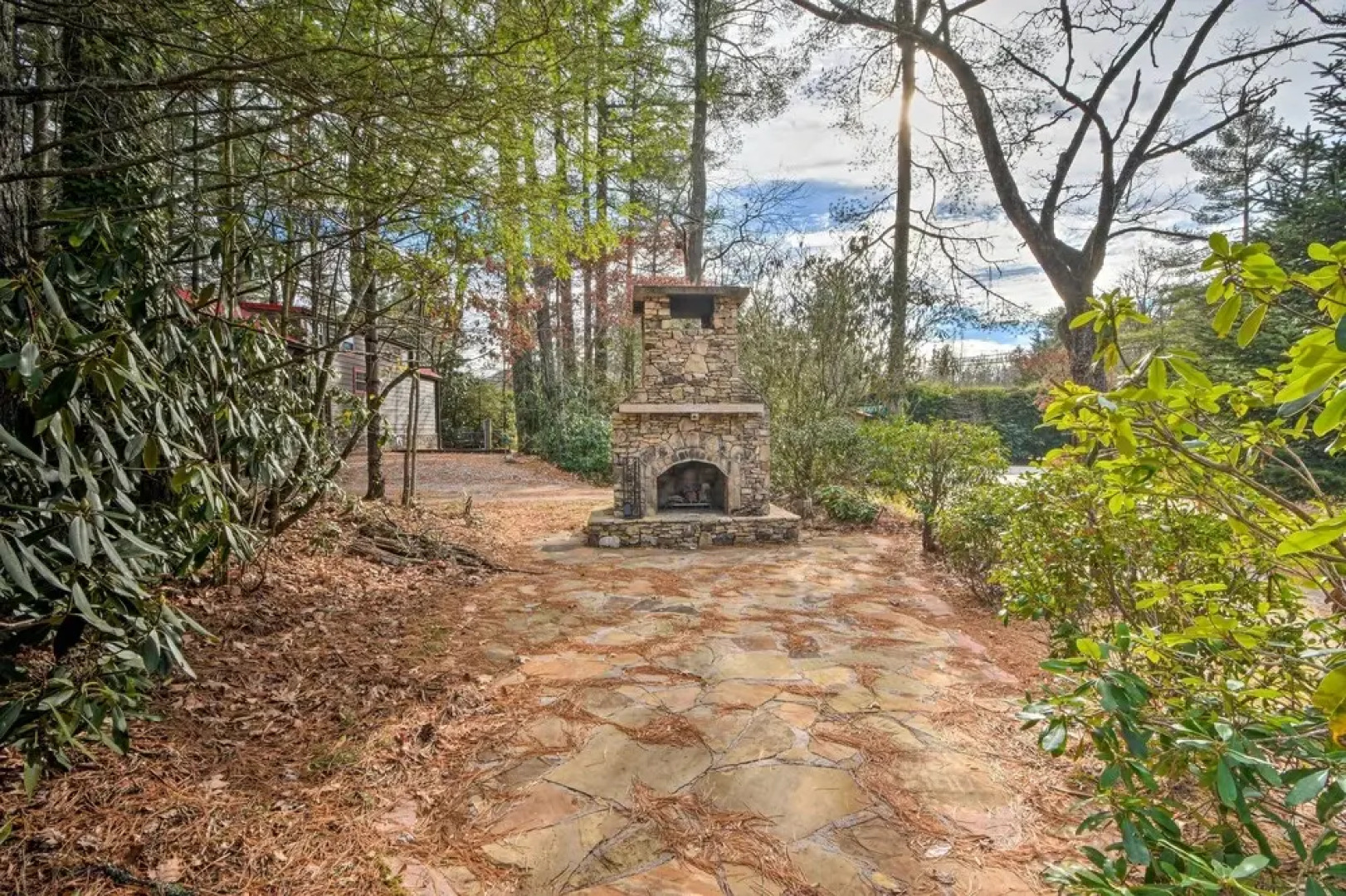 'the Cubs Den' Woodsy Highlands Home: Hike & Ski!