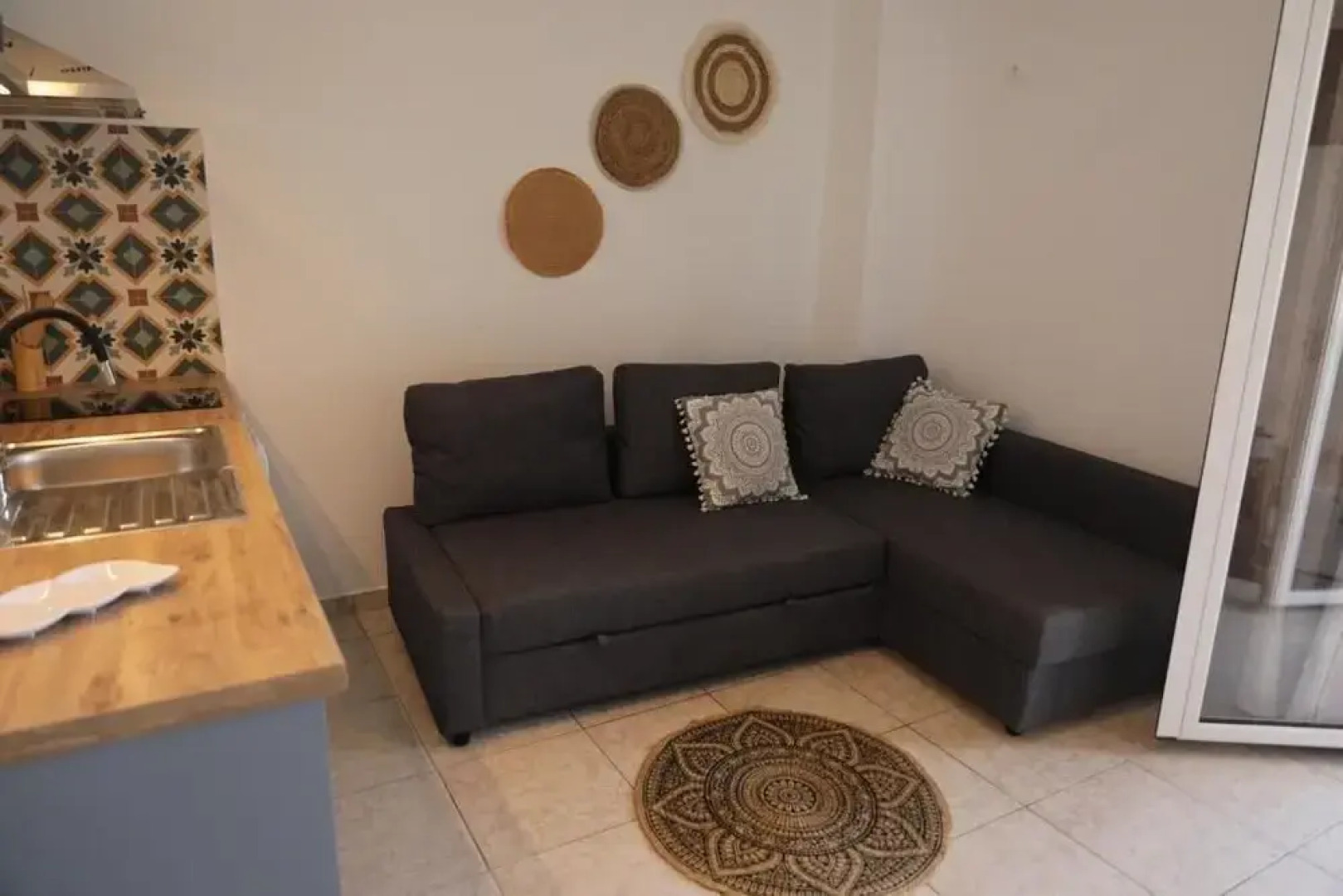 Maria Apartments by Checkin