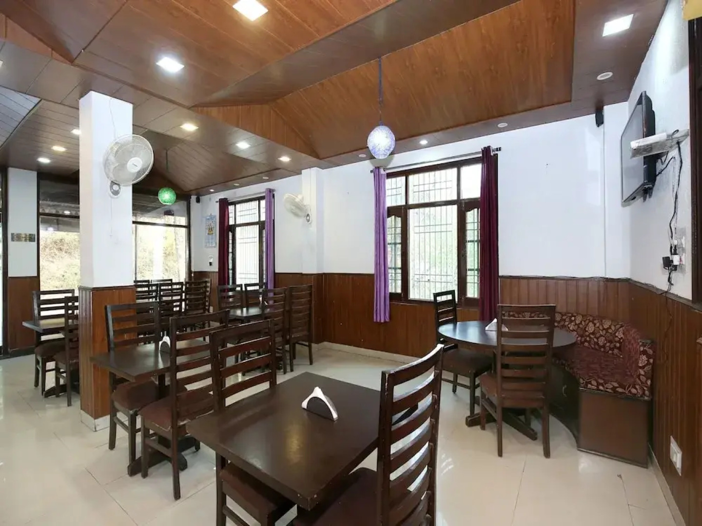 OYO 12796 Home Studios Hill View Solan