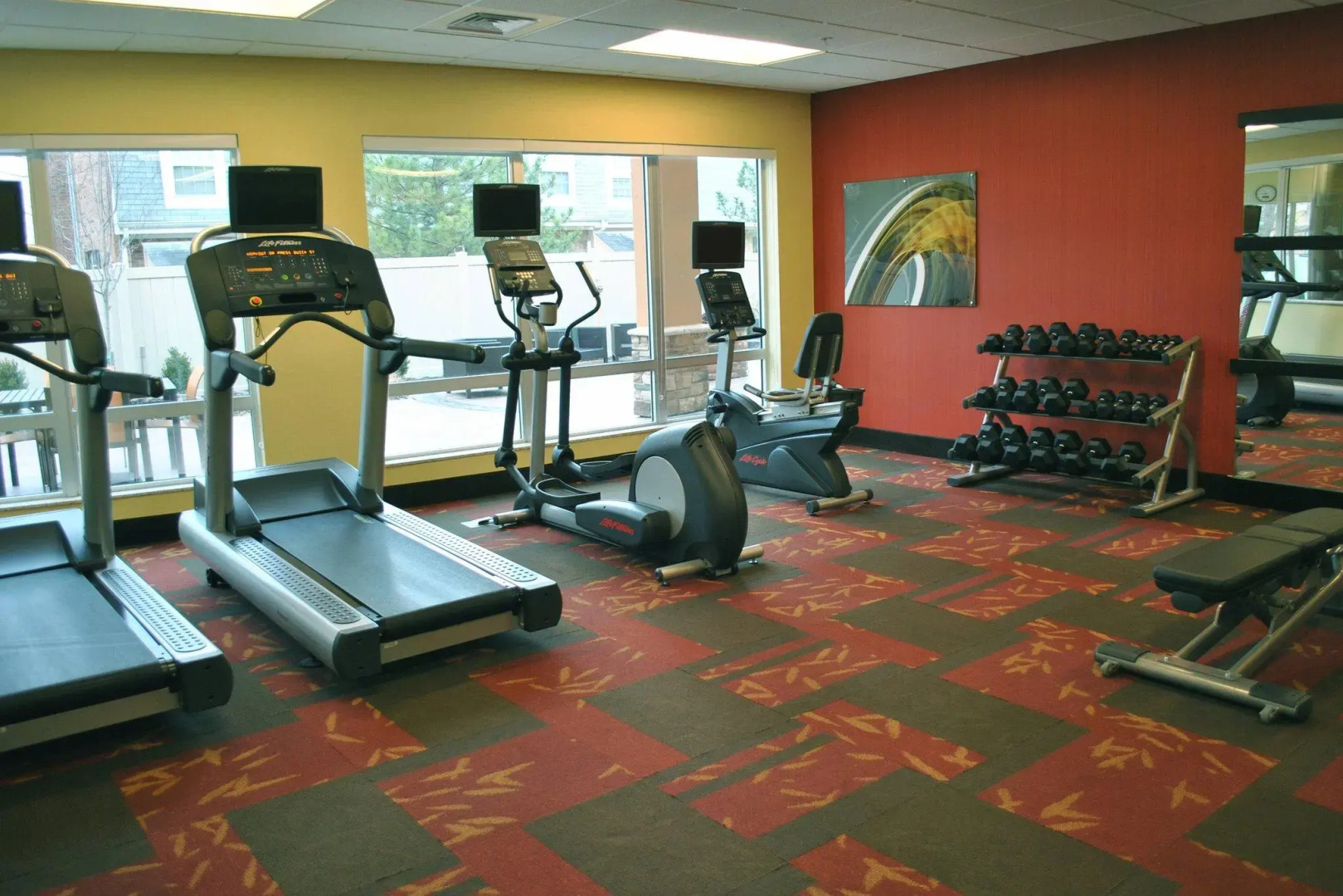 Courtyard by Marriott Evansville East