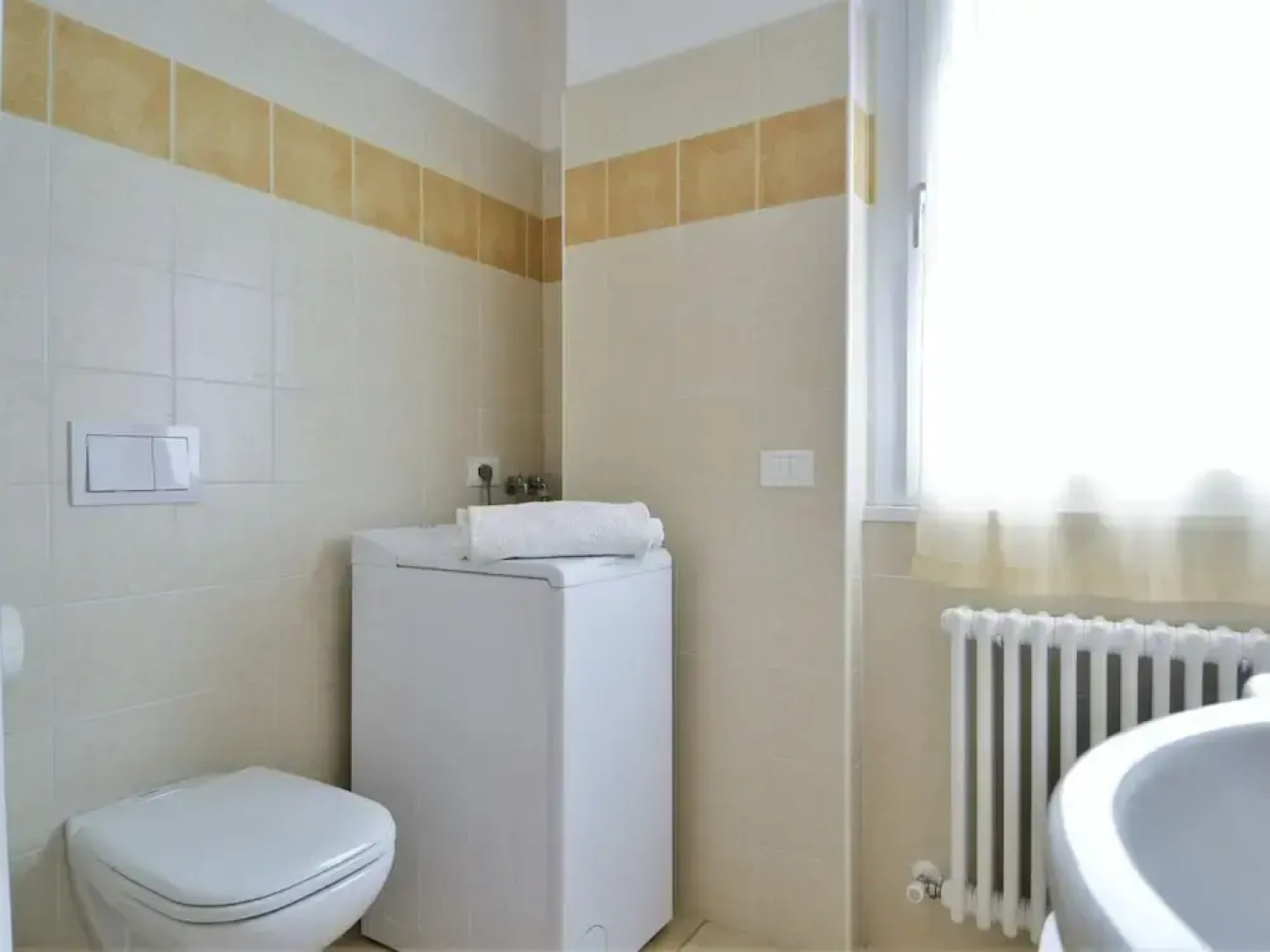 Apartment by Lake Como Near Spiaggia di Dervio