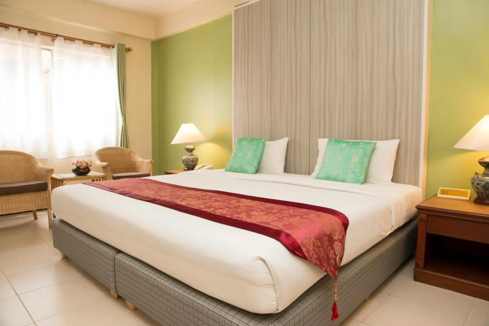 S Lodge Pattaya (formally known as Sabai Lodge)