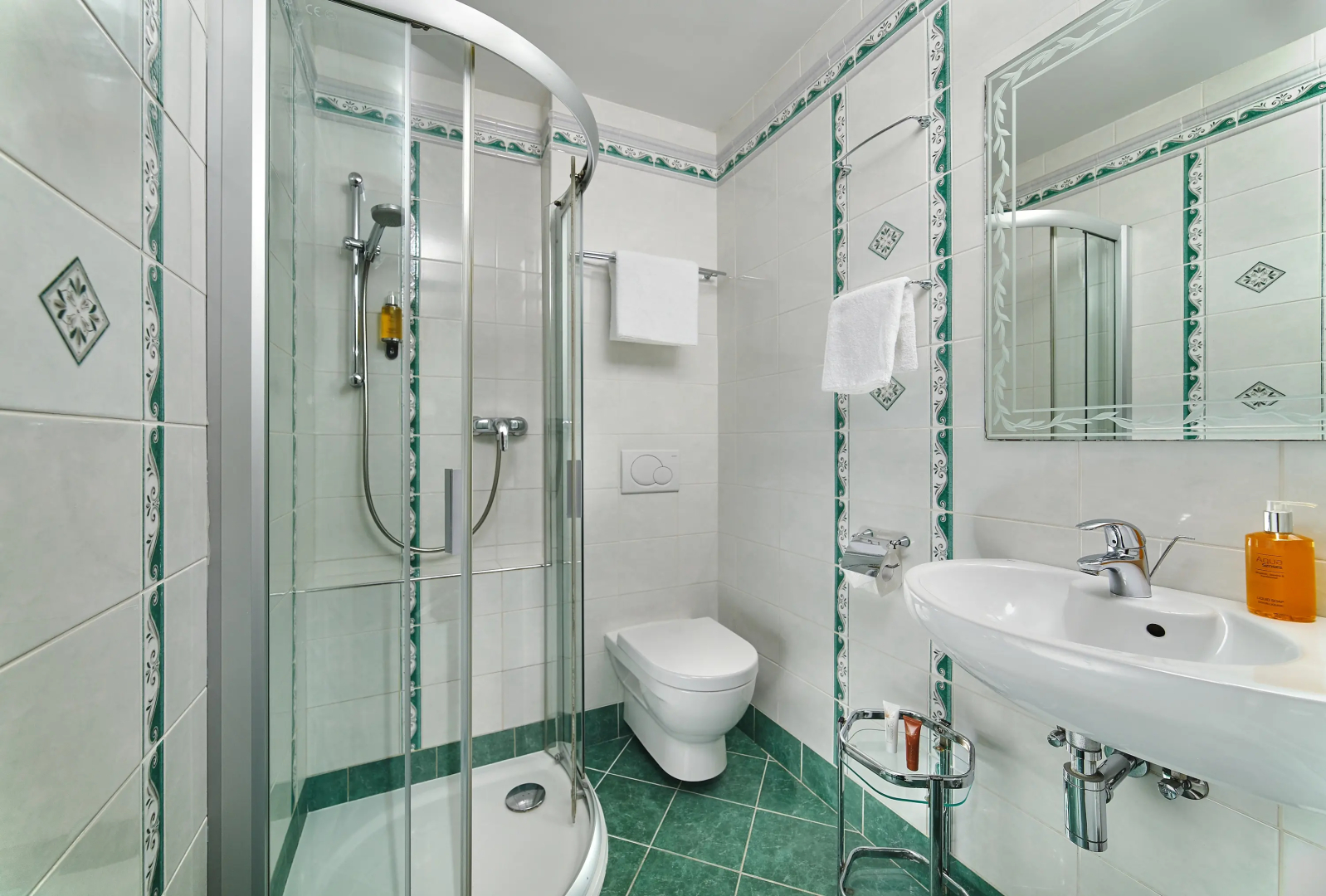 Green Garden Hotel