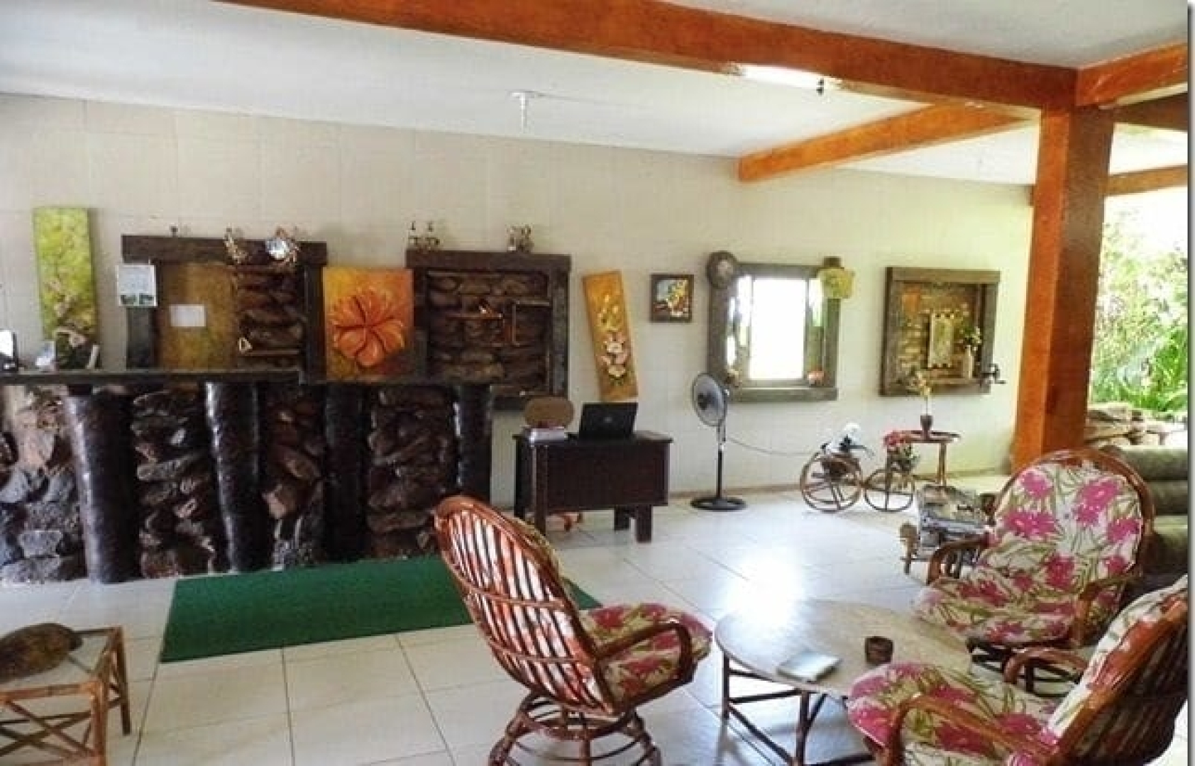 Okakoaras Hotel Handmade Hospitality