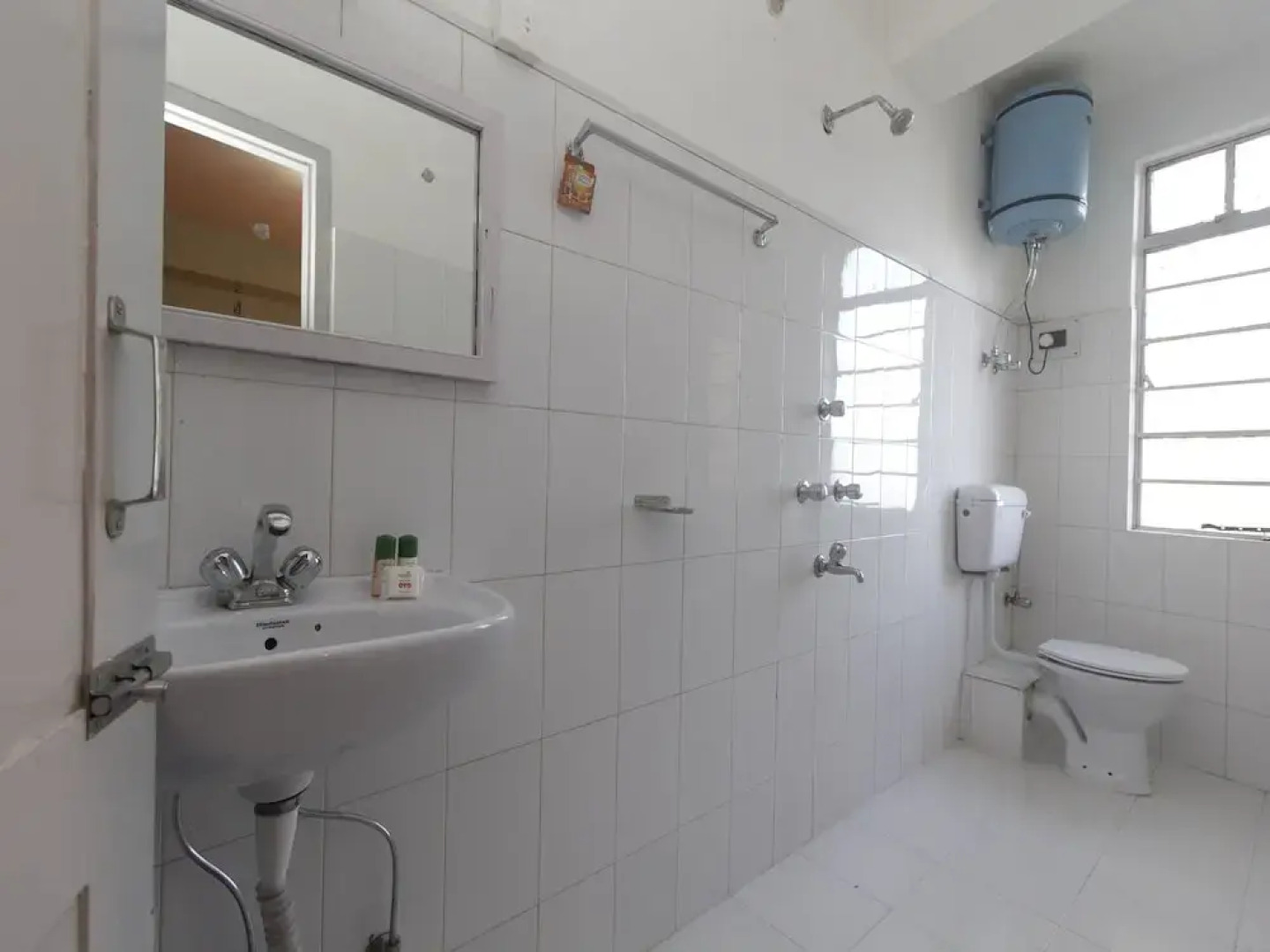 OYO 10295 Hotel Yatung