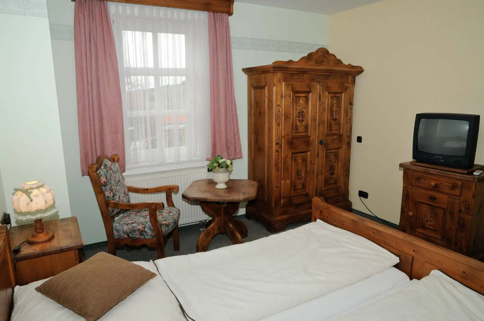 Burg Edelhof Hotel-Restaurant