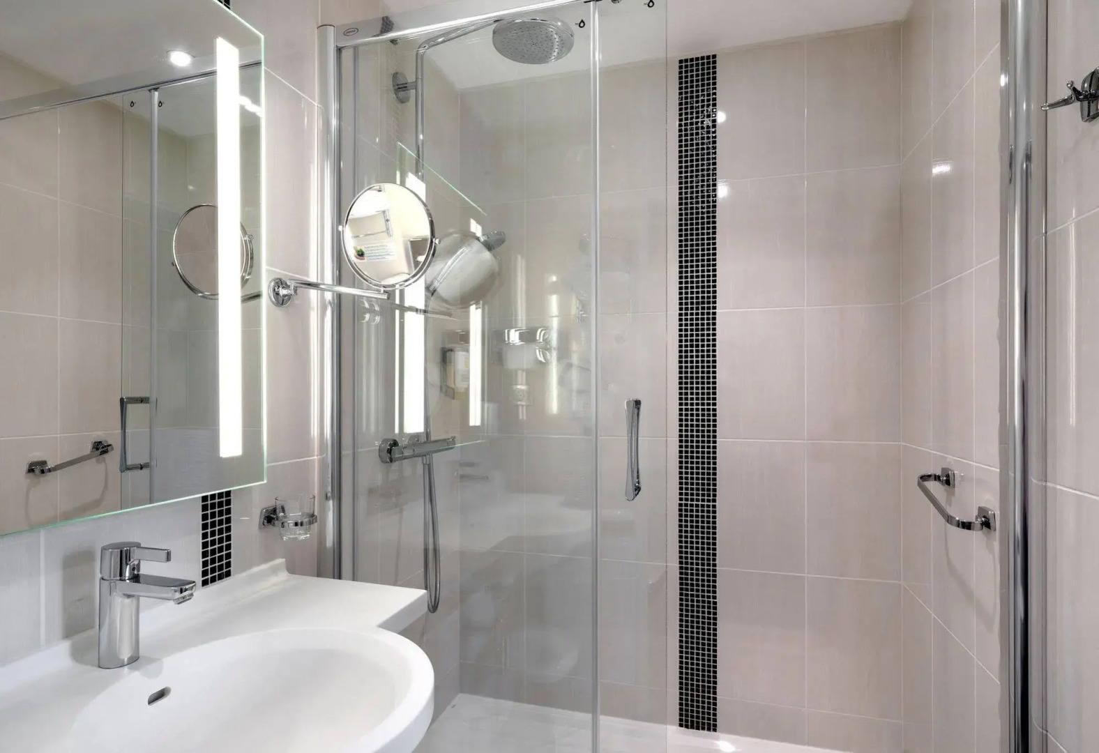 HOTEL ARVERNA VICHY - ClT'HOTEL