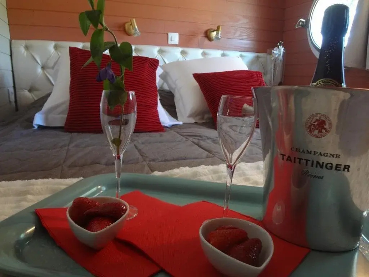 Péniche D'Hôtes Mirage