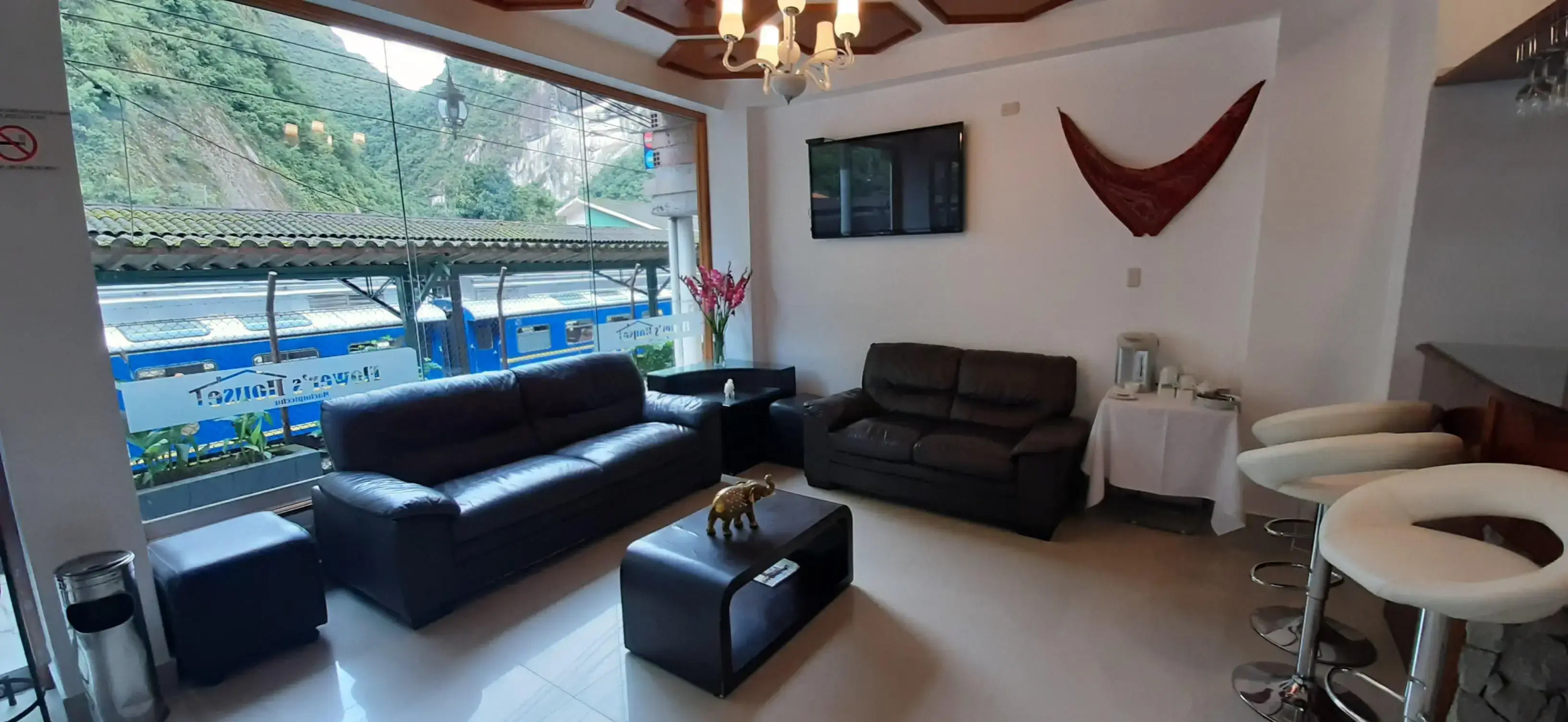 Flower's House MachuPicchu