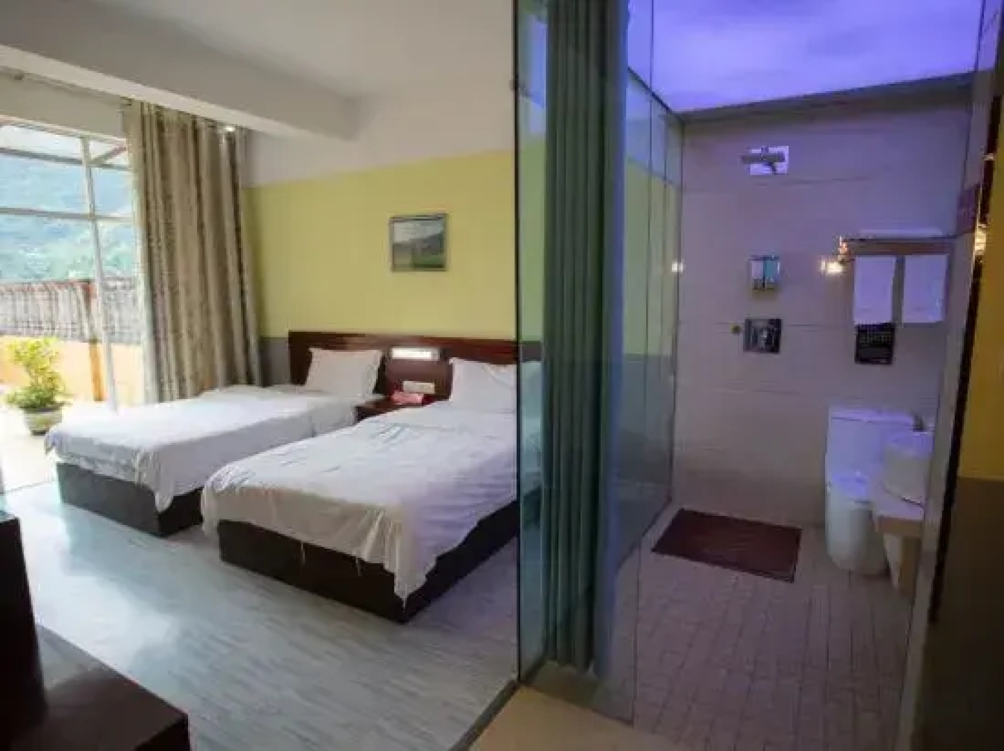 Lvchun Terrace Time Hotel