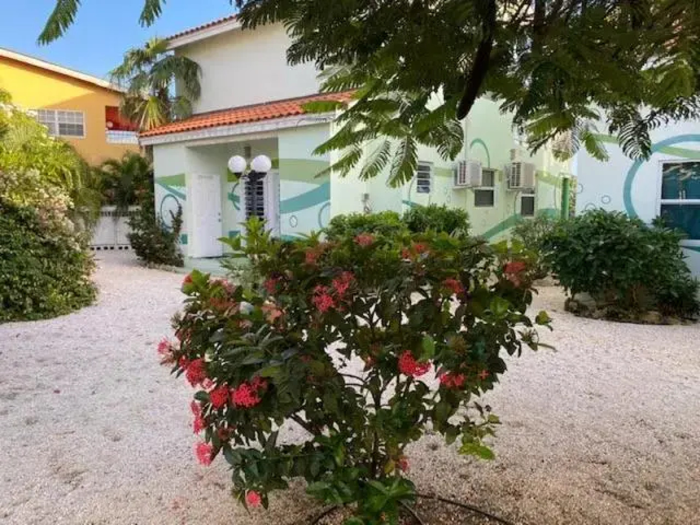 Blue Lagoon Apartment