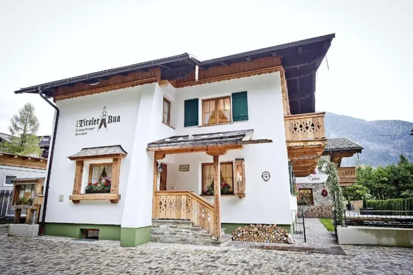 Chalet & Apartments Tiroler Bua