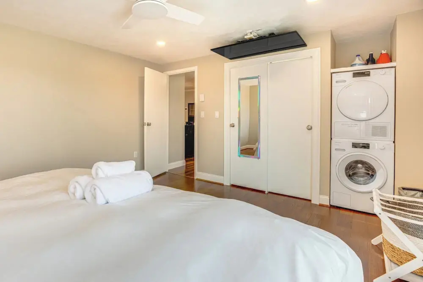 1 Mi to Millyard District: Unit w/ Furnished Porch