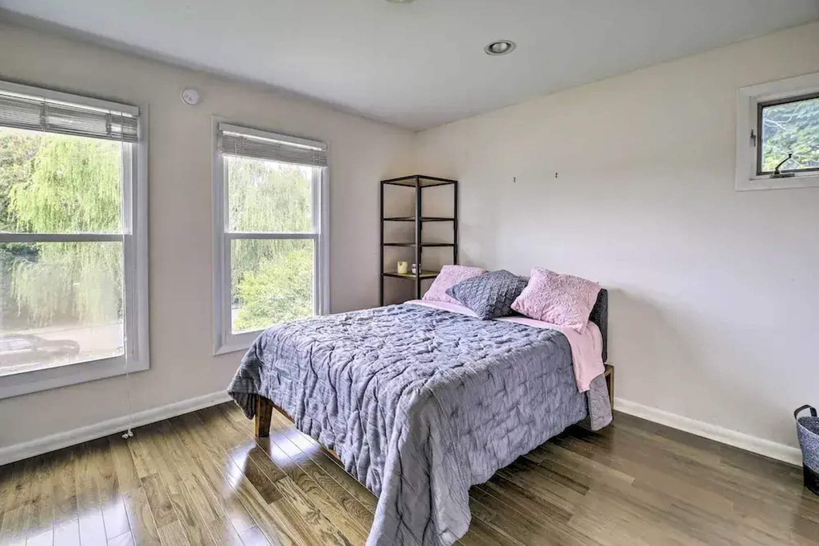 Lovely Blacksburg Hideaway < 1 Mi to Virginia Tech