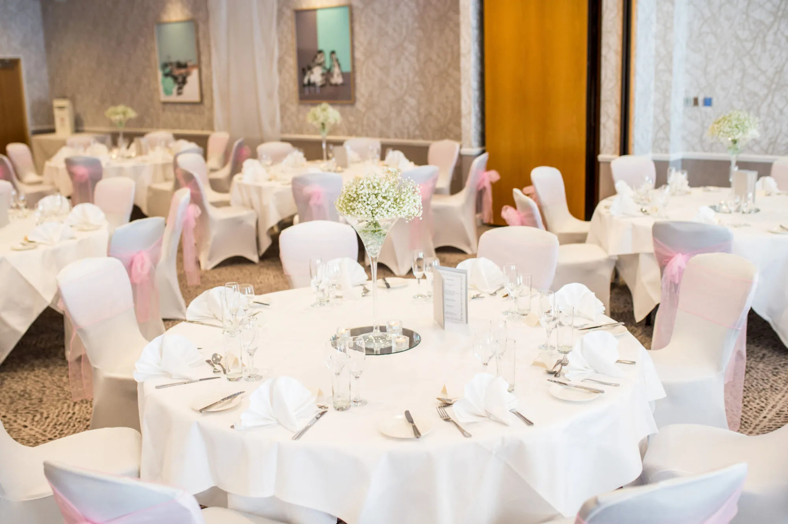 North Lakes Hotel And Spa