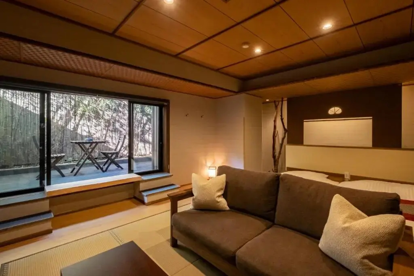 Manyou no Sato Hakuunsou